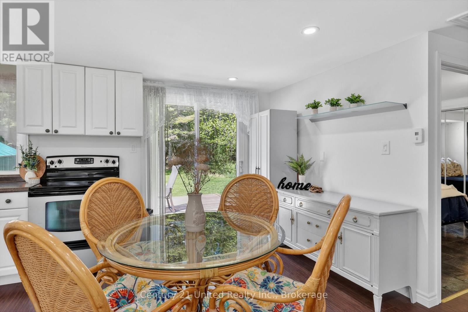 98 Lakeview Cottage Road, Kawartha Lakes (Bexley), ON - Indoor
