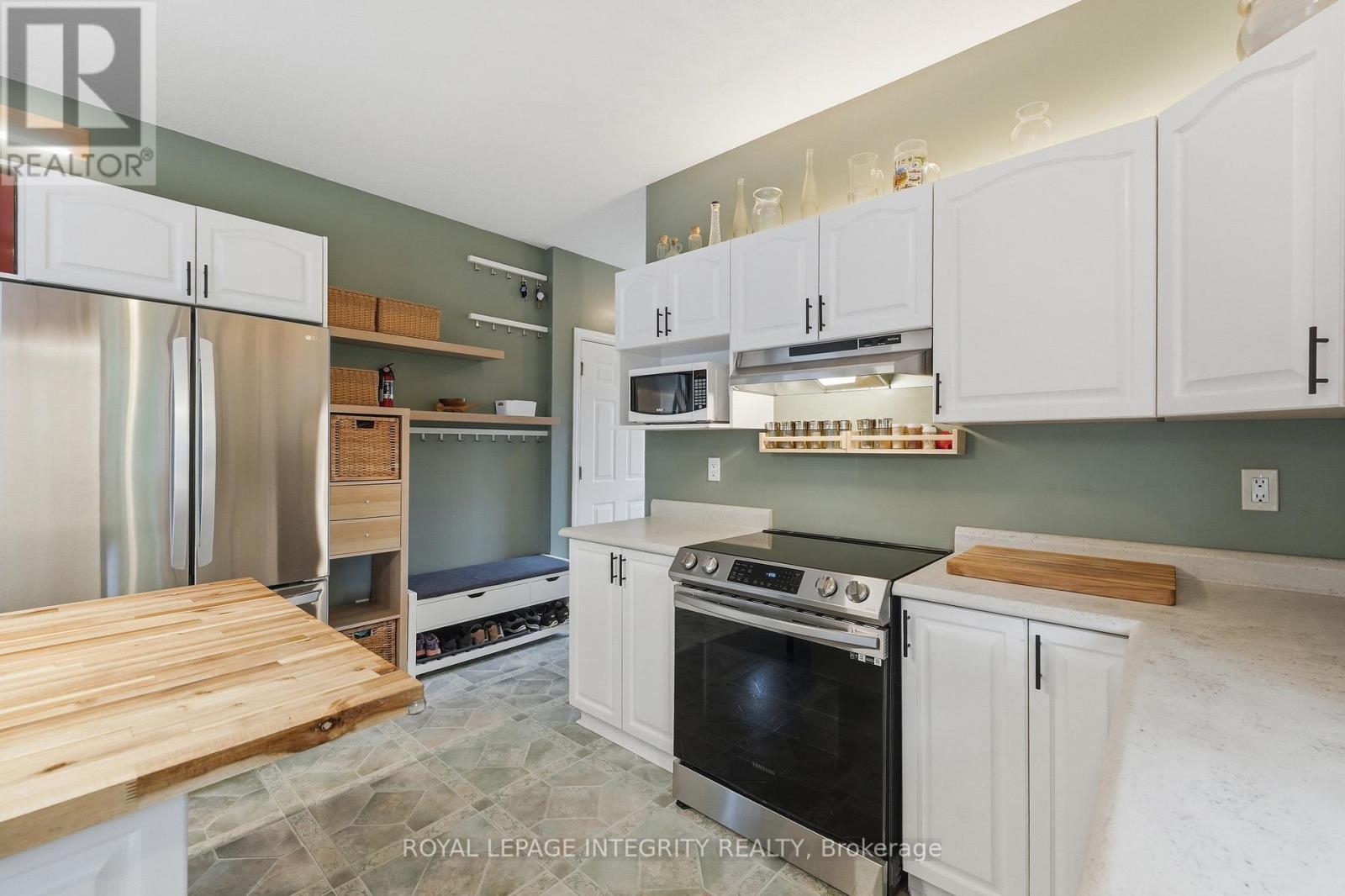 281 Frome Street, Ottawa, ON - Indoor Photo Showing Kitchen