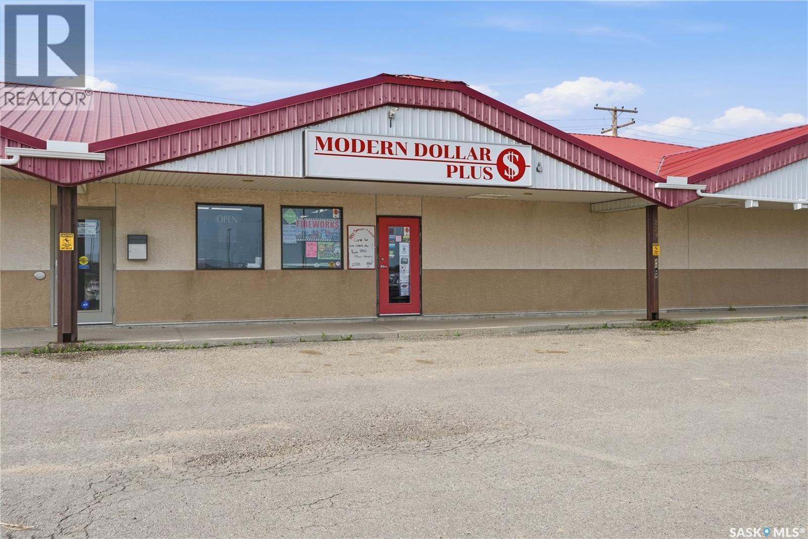 229 1St Avenue W, Assiniboia, SK