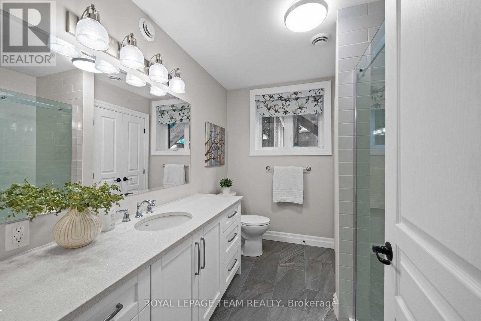 5 Peggs Lane, Mcnab/Braeside, ON - Indoor Photo Showing Bathroom