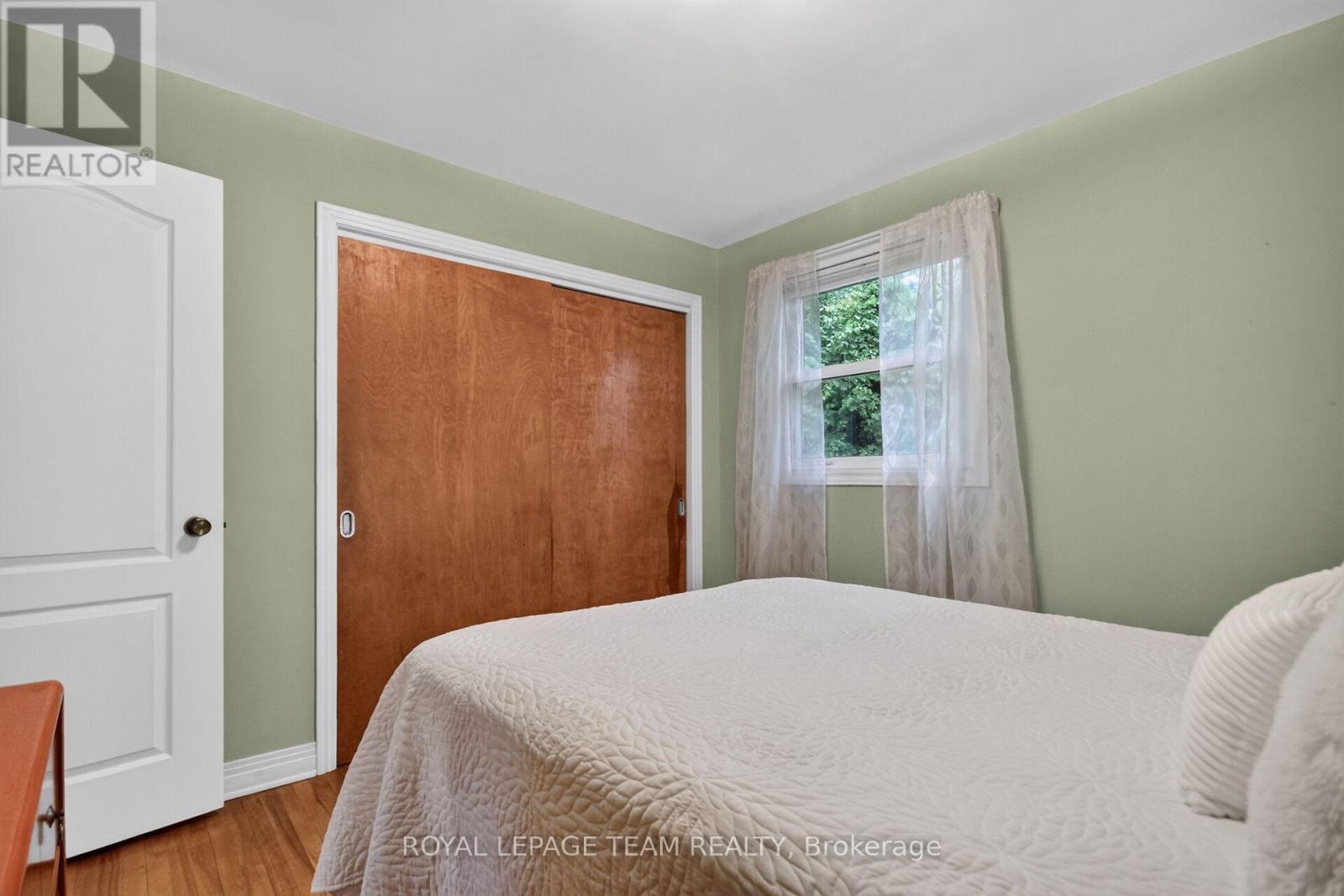 1003 St. Peter Street, Ottawa, ON - Indoor Photo Showing Bedroom