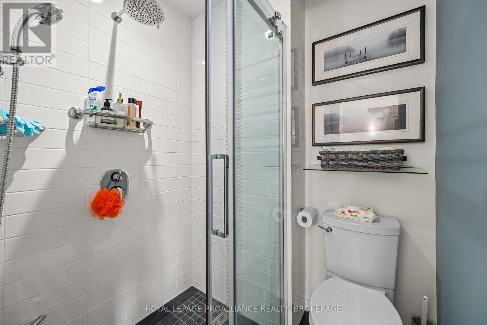 3570 Desert Lake Road, Frontenac (Frontenac South), ON - Indoor Photo Showing Bathroom