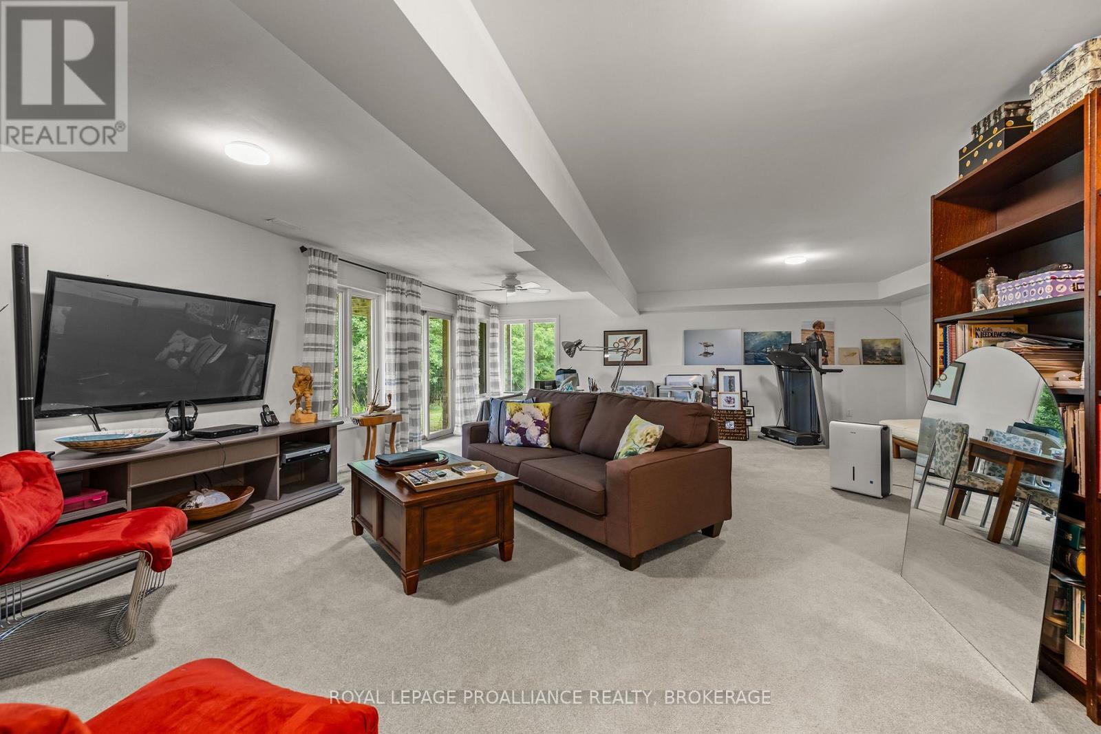 3570 Desert Lake Road, Frontenac (Frontenac South), ON - Indoor Photo Showing Other Room