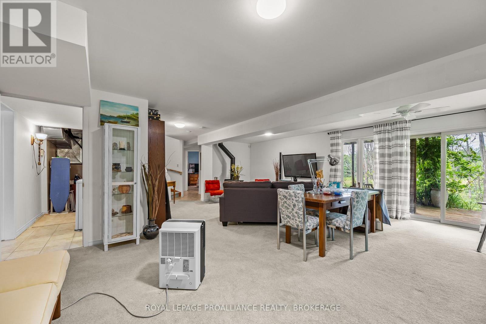 3570 Desert Lake Road, Frontenac (Frontenac South), ON - Indoor