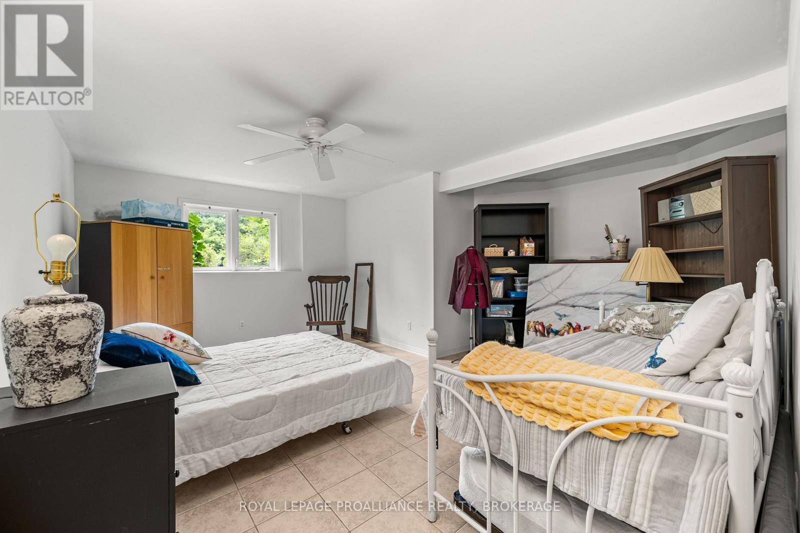 3570 Desert Lake Road, Frontenac (Frontenac South), ON - Indoor Photo Showing Bedroom