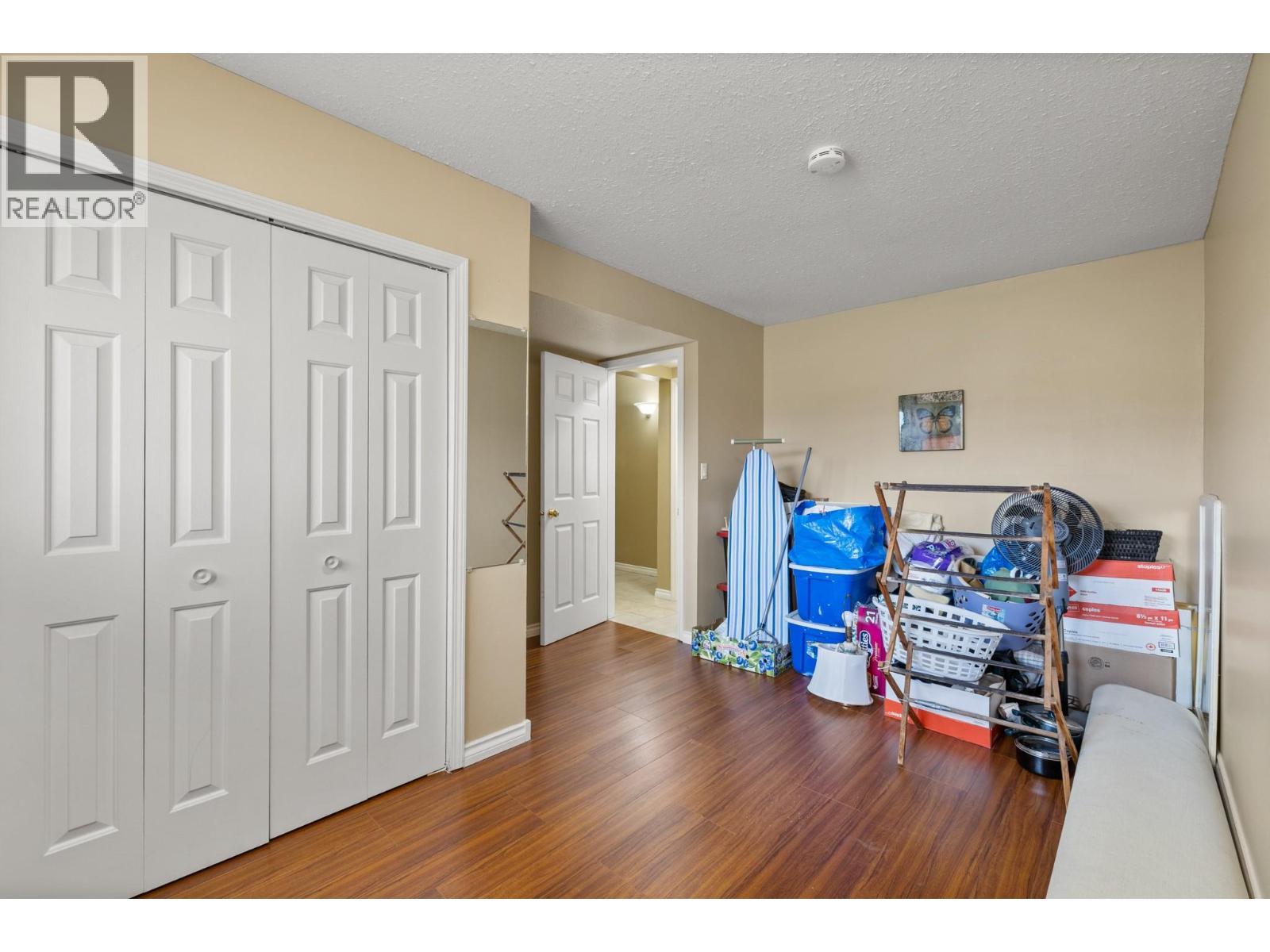 535 Curtis Road, Kelowna, BC - Indoor