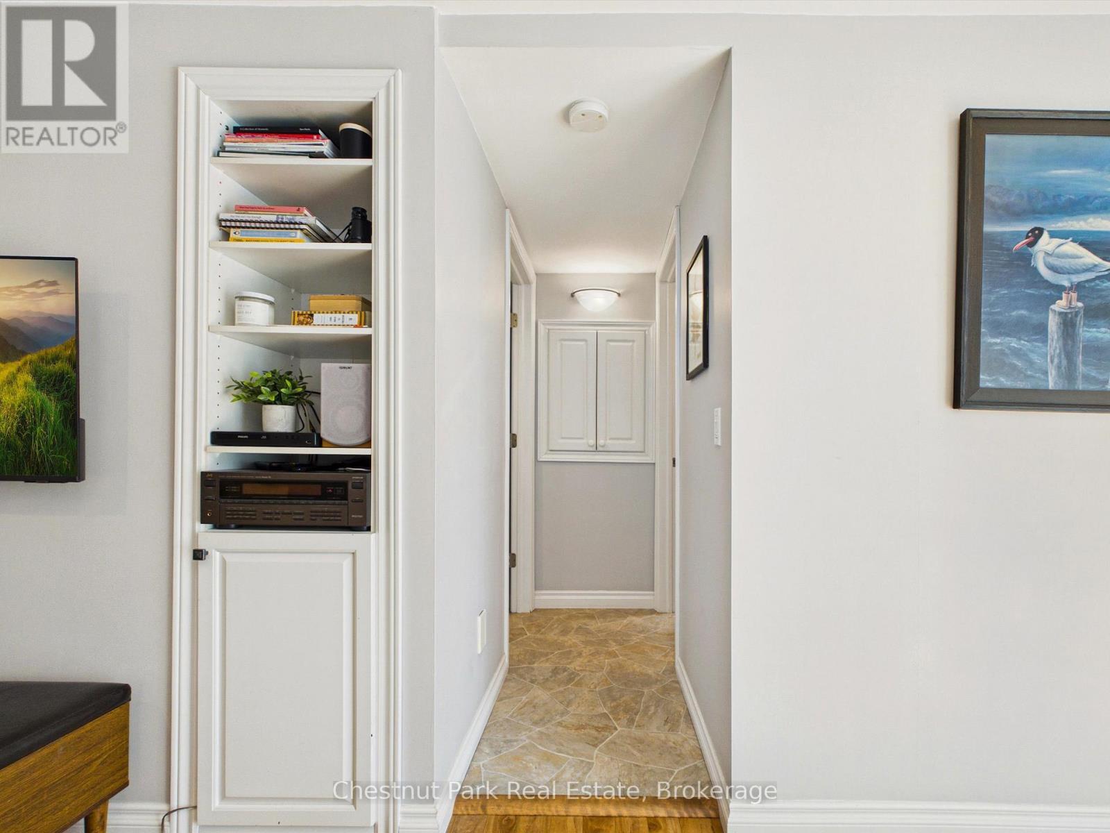 1014 Kelly Road, Lake Of Bays (Mclean), ON - Indoor Photo Showing Other Room