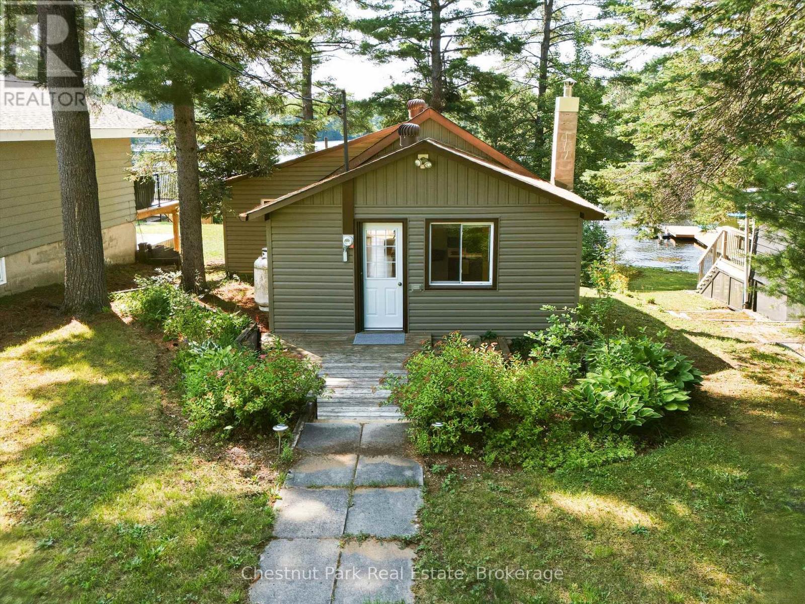 1014 Kelly Road, Lake Of Bays (Mclean), ON - Outdoor