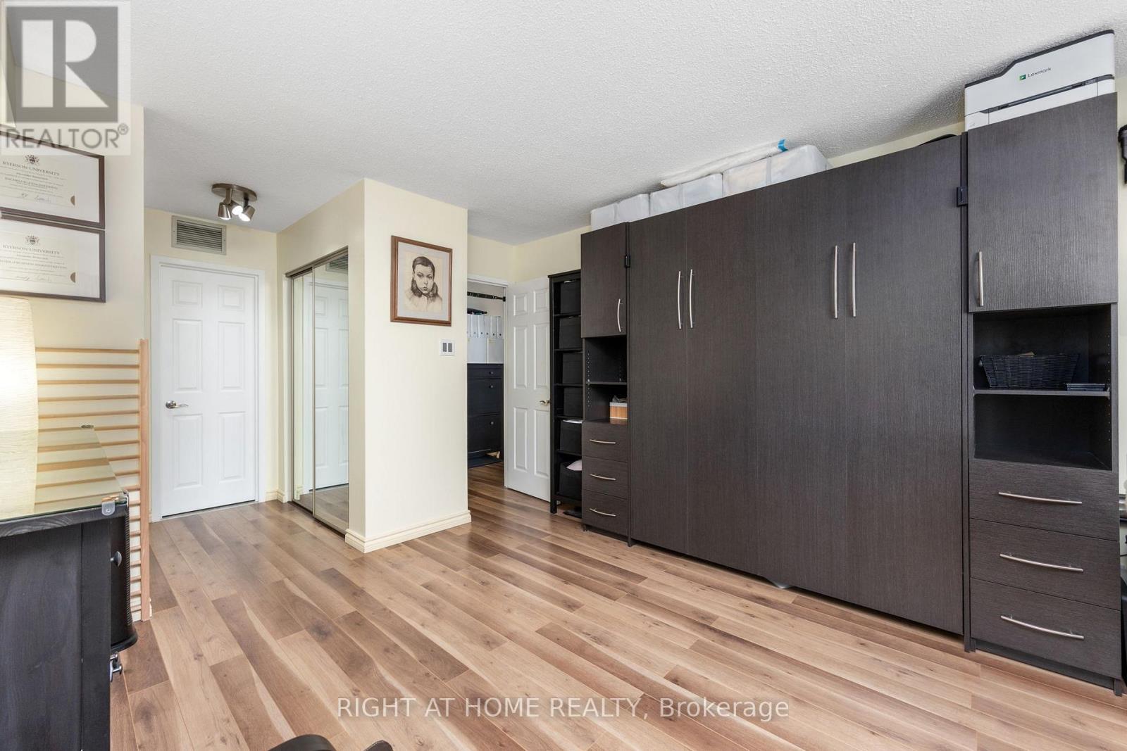 2306 - 77 Harbour Square, Toronto, ON - Indoor Photo Showing Other Room
