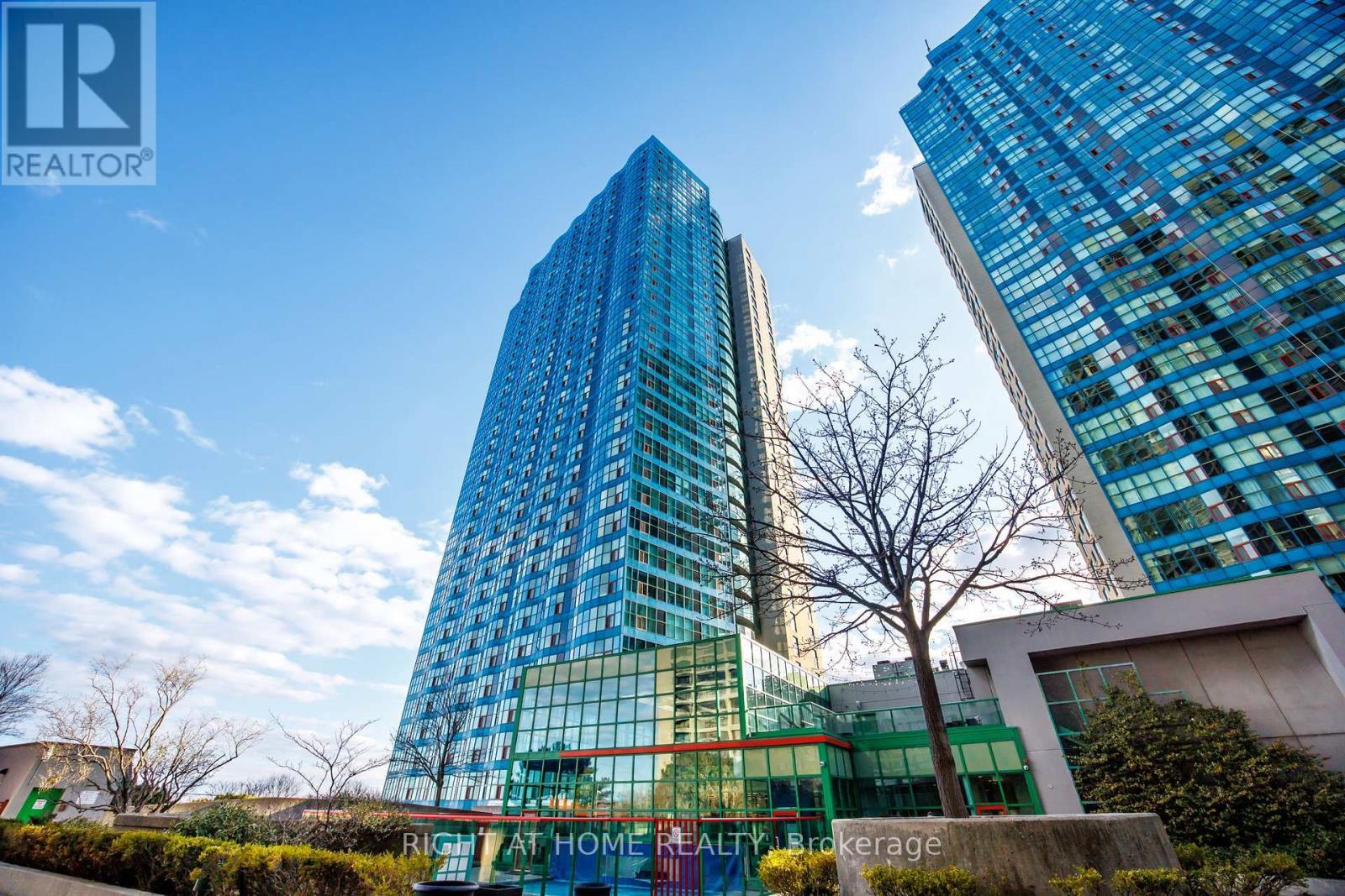 2306 - 77 Harbour Square, Toronto, ON - Outdoor With Facade