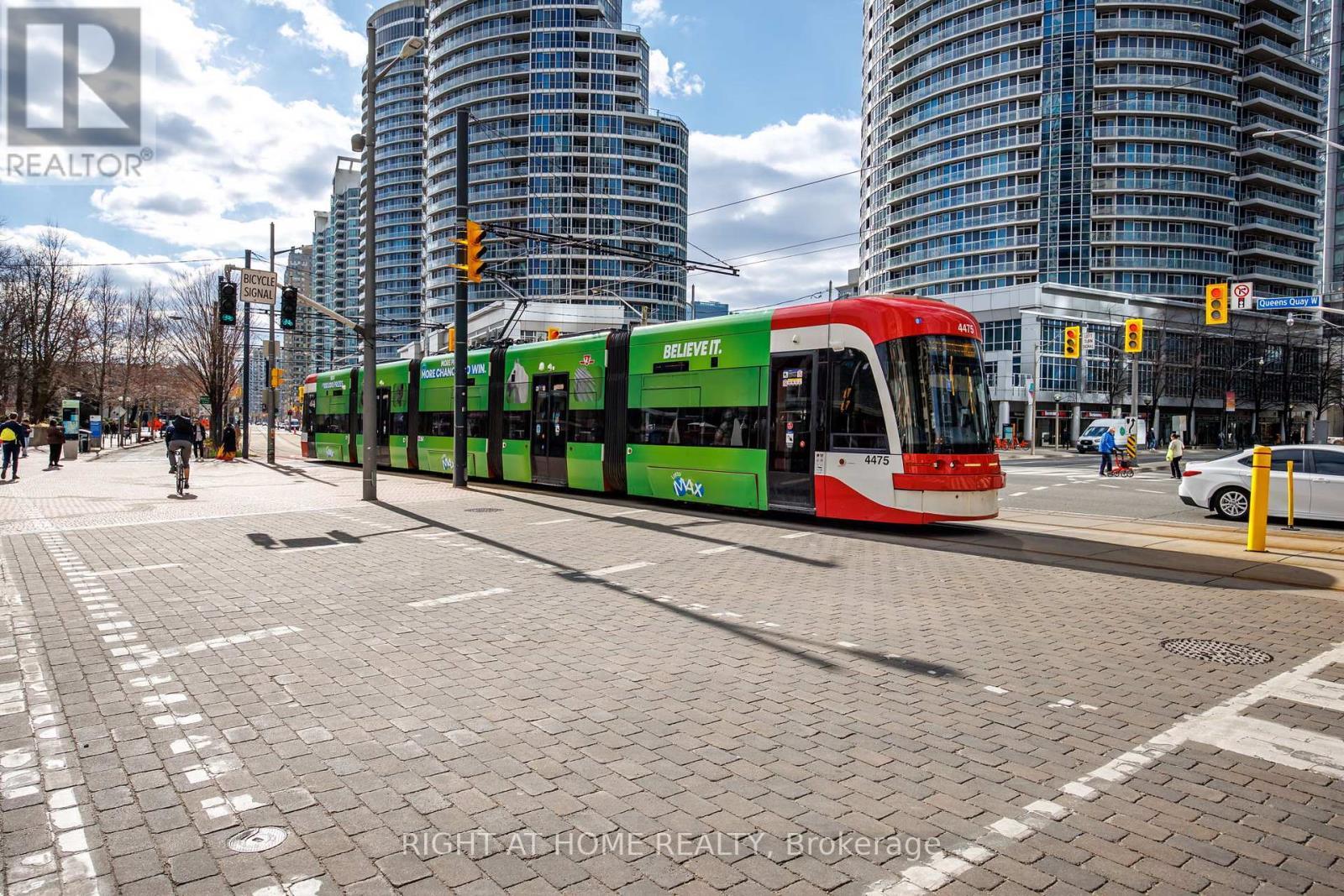 2306 - 77 Harbour Square, Toronto, ON - Outdoor