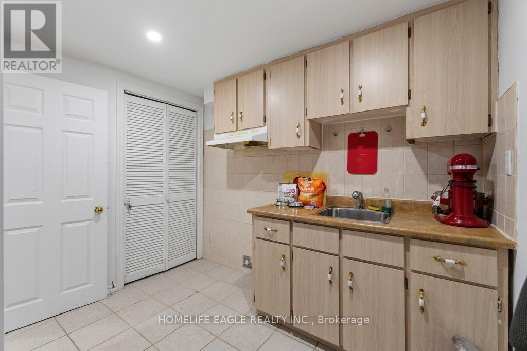 156 Heale Avenue, Toronto, ON - Indoor Photo Showing Kitchen