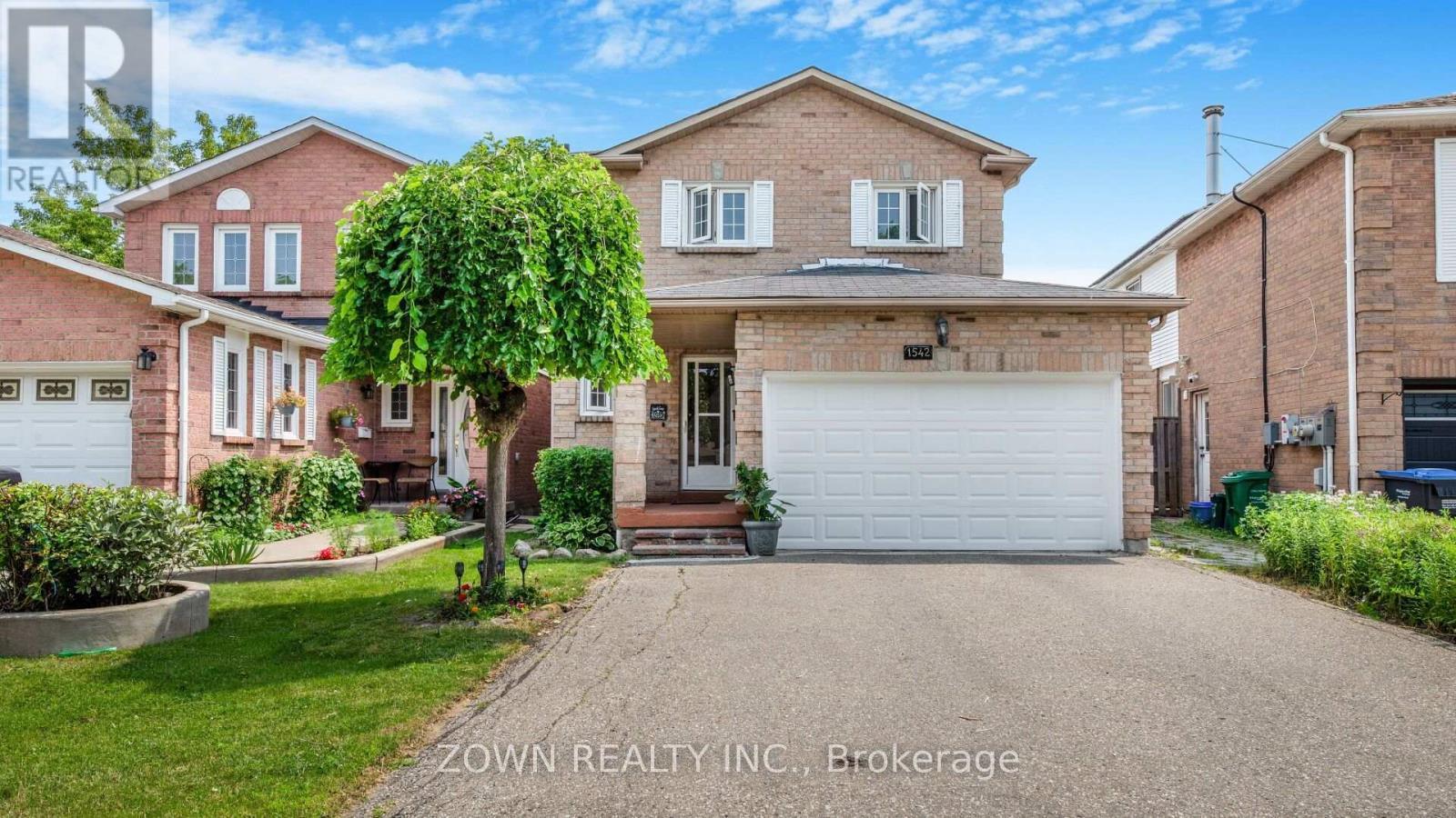 1542 Kirkrow Crescent, Mississauga, ON - Outdoor With Facade