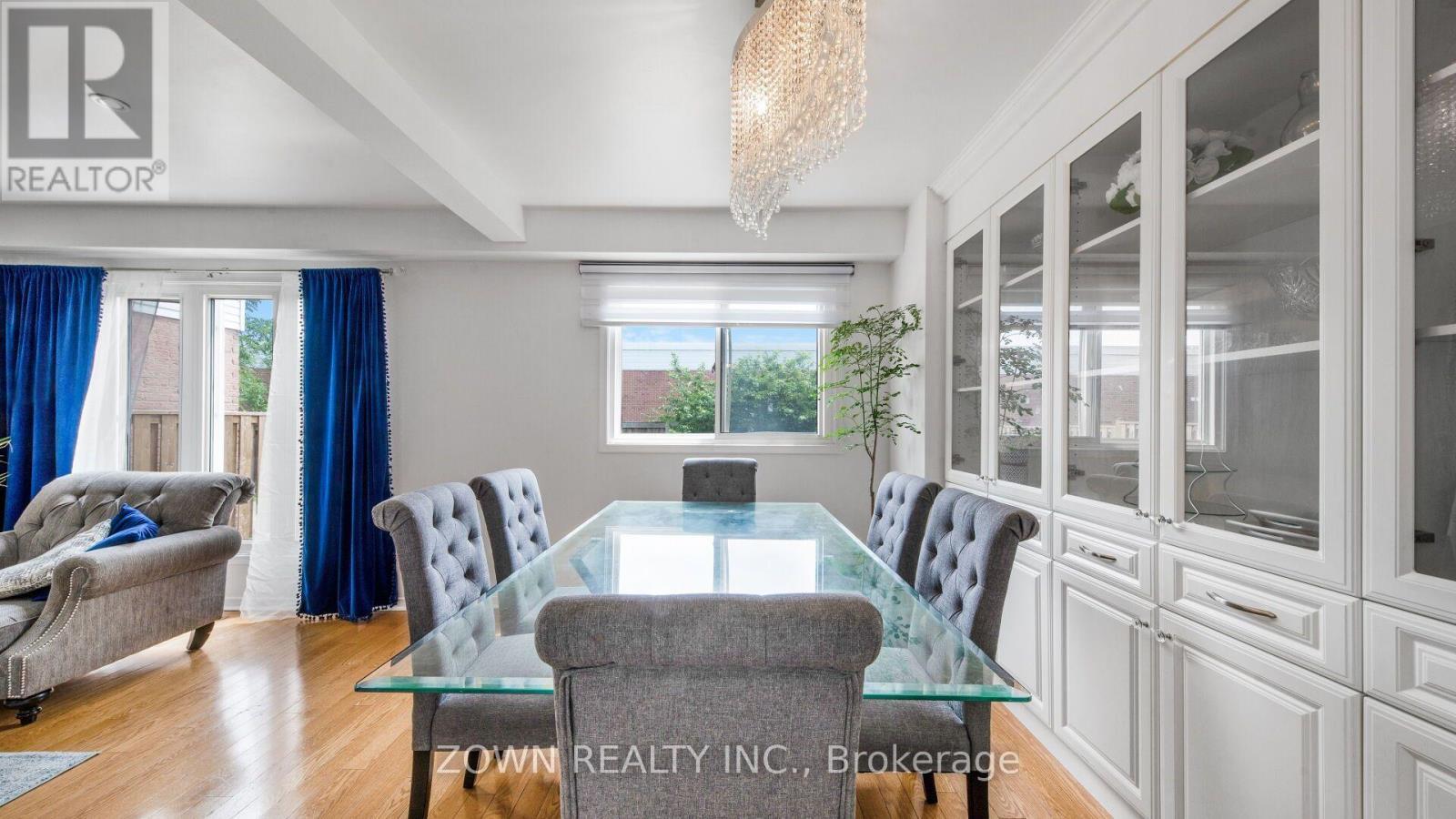 1542 Kirkrow Crescent, Mississauga, ON - Indoor Photo Showing Dining Room