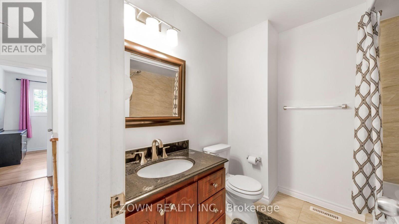 1542 Kirkrow Crescent, Mississauga, ON - Indoor Photo Showing Bathroom