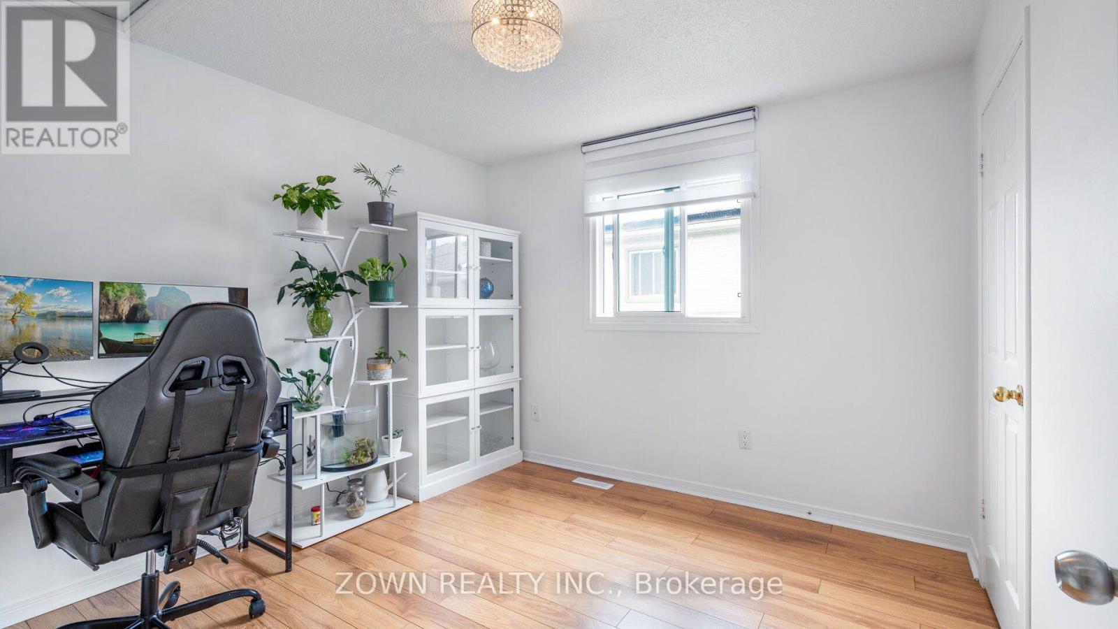 1542 Kirkrow Crescent, Mississauga, ON - Indoor Photo Showing Other Room