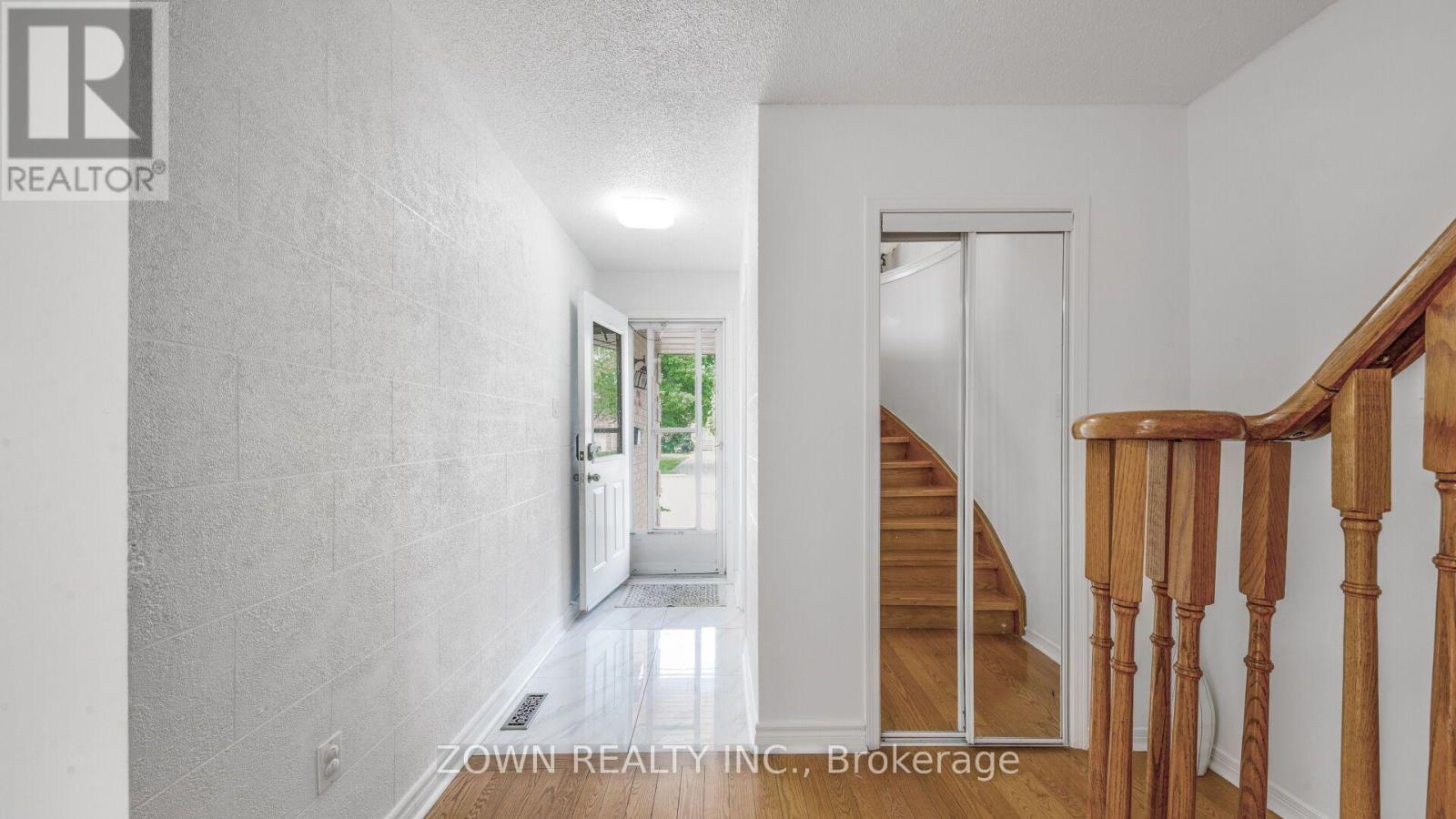 1542 Kirkrow Crescent, Mississauga, ON - Indoor Photo Showing Other Room