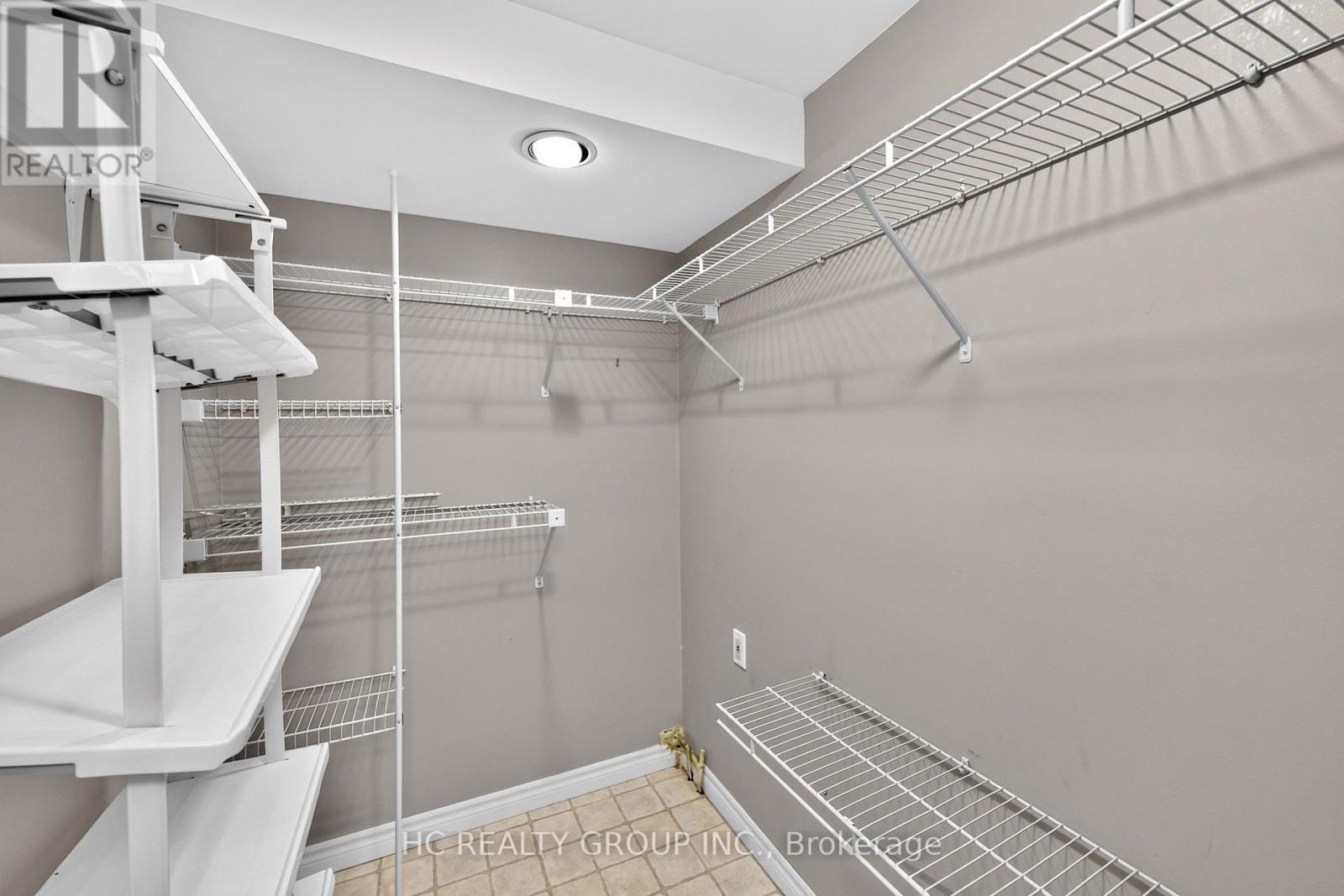 22 Fireside Drive, Hamilton, ON - Indoor With Storage