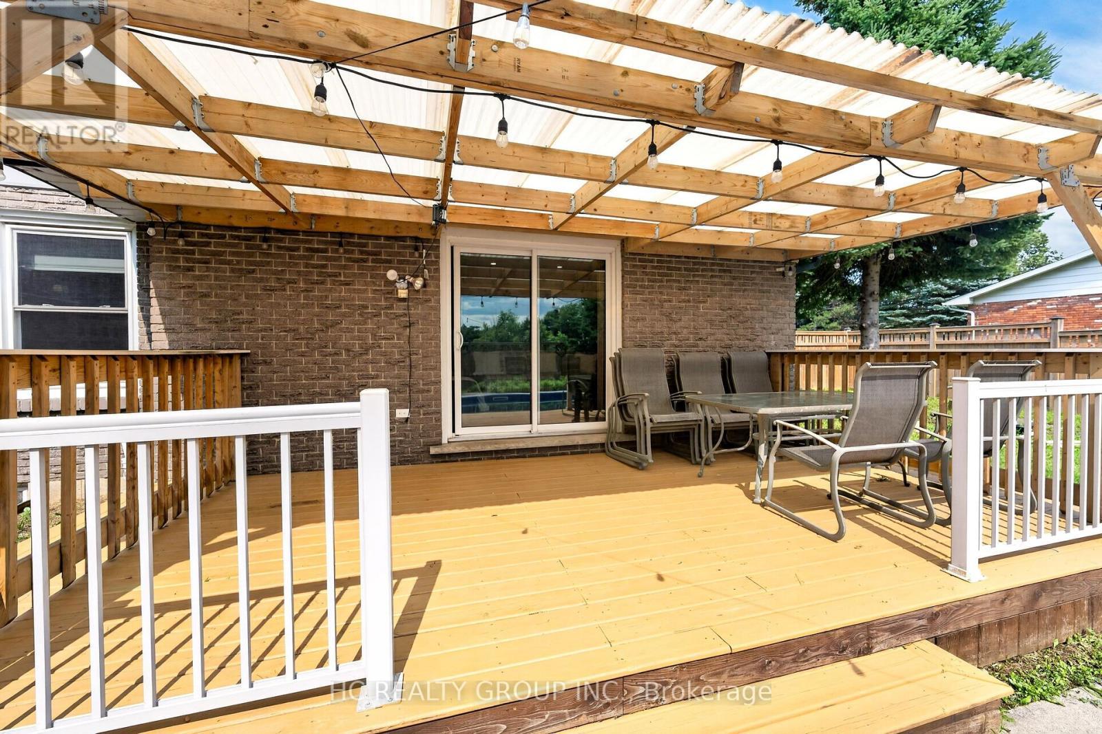 22 Fireside Drive, Hamilton, ON - Outdoor With Deck Patio Veranda