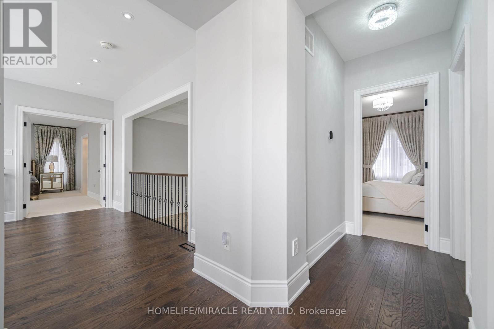 6 Stokes Drive, King, ON - Indoor Photo Showing Other Room