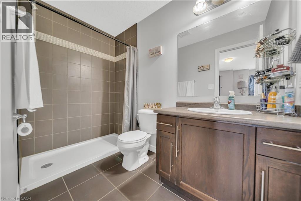 1450 Caen Avenue, Woodstock, ON - Indoor Photo Showing Bathroom