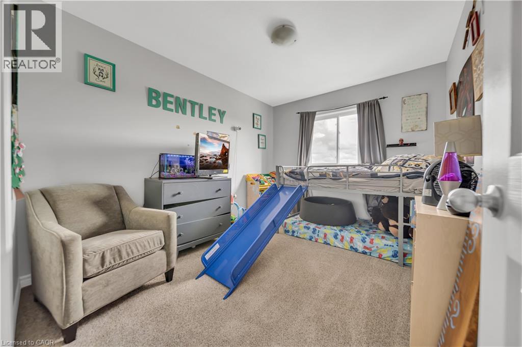 1450 Caen Avenue, Woodstock, ON - Indoor