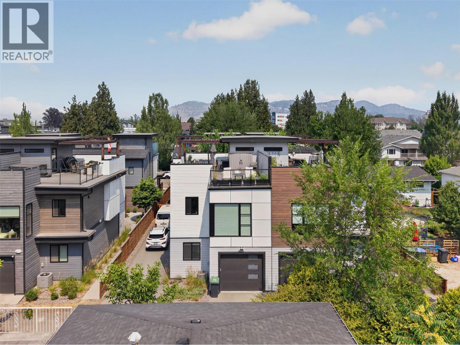 945 Borden Avenue Unit# 1, Kelowna, BC - Outdoor