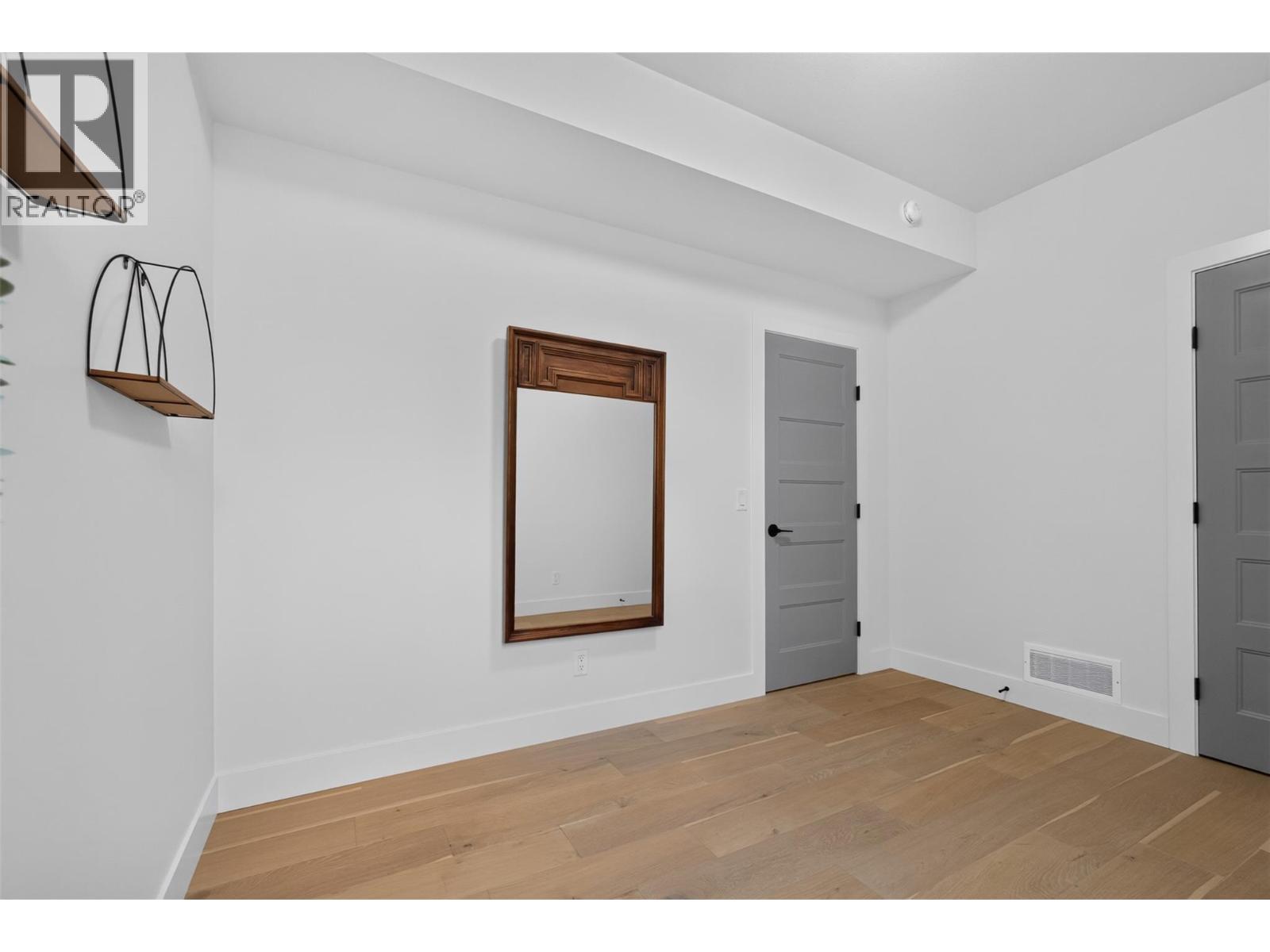945 Borden Avenue Unit# 1, Kelowna, BC - Indoor Photo Showing Other Room