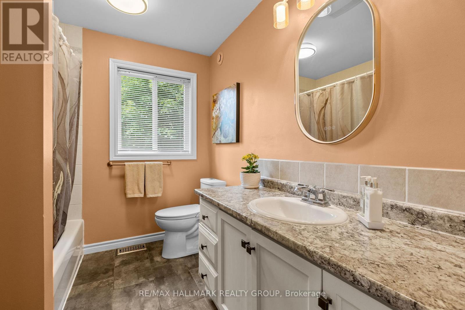 520 David Manchester Road, Ottawa, ON - Indoor Photo Showing Bathroom