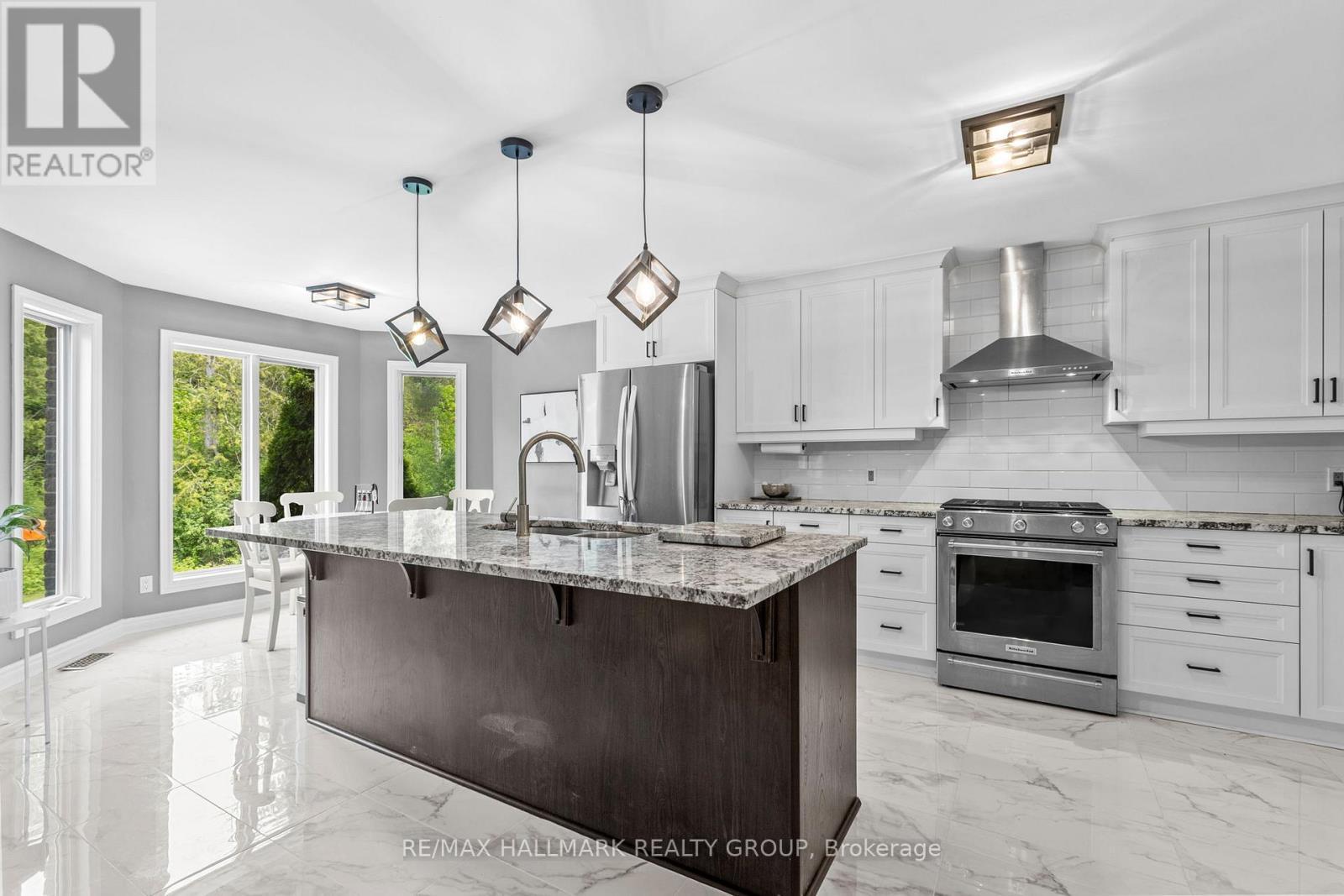 520 David Manchester Road, Ottawa, ON - Indoor Photo Showing Kitchen With Upgraded Kitchen