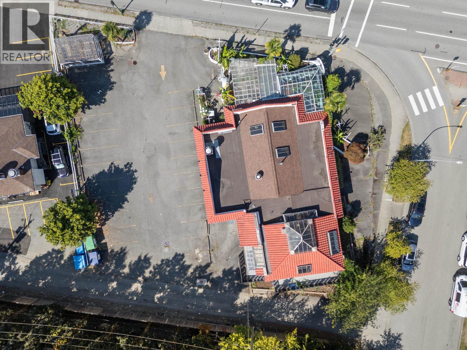 6558 Kingsway, Burnaby, BC