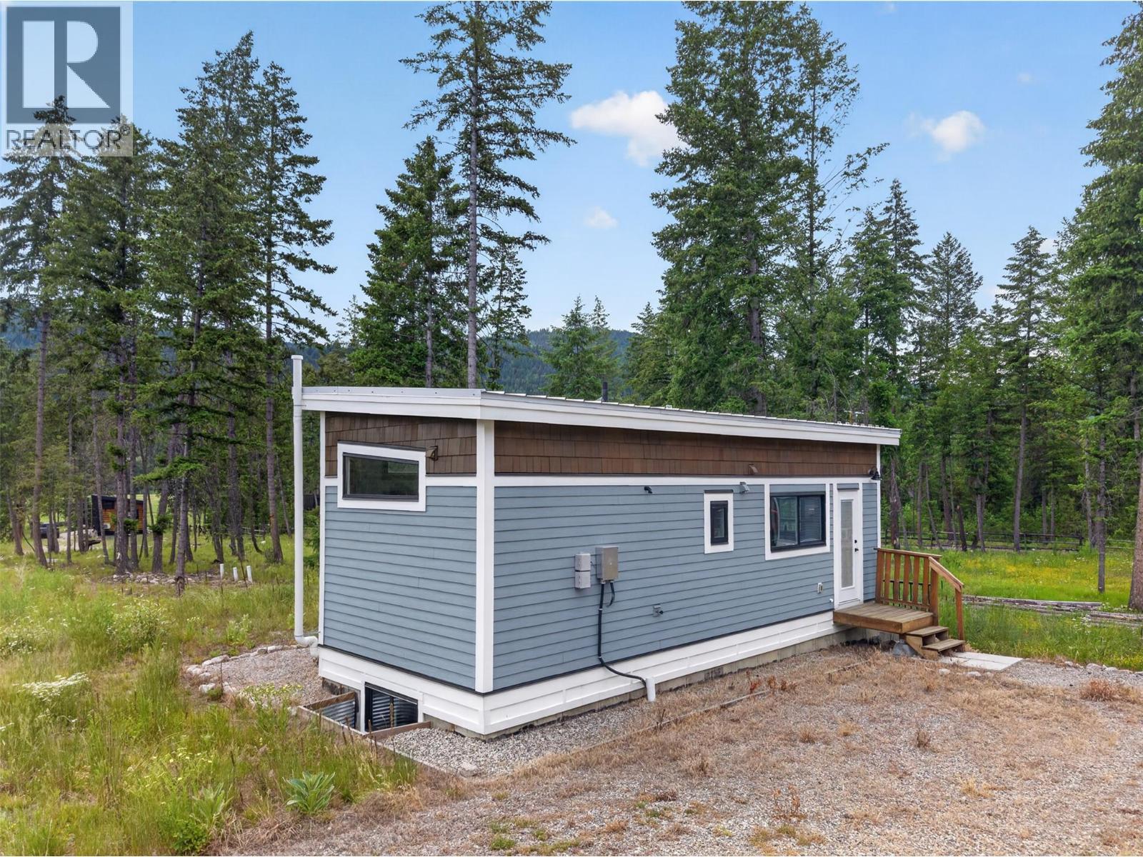5533 33 Highway Unit# 1, Beaverdell, BC