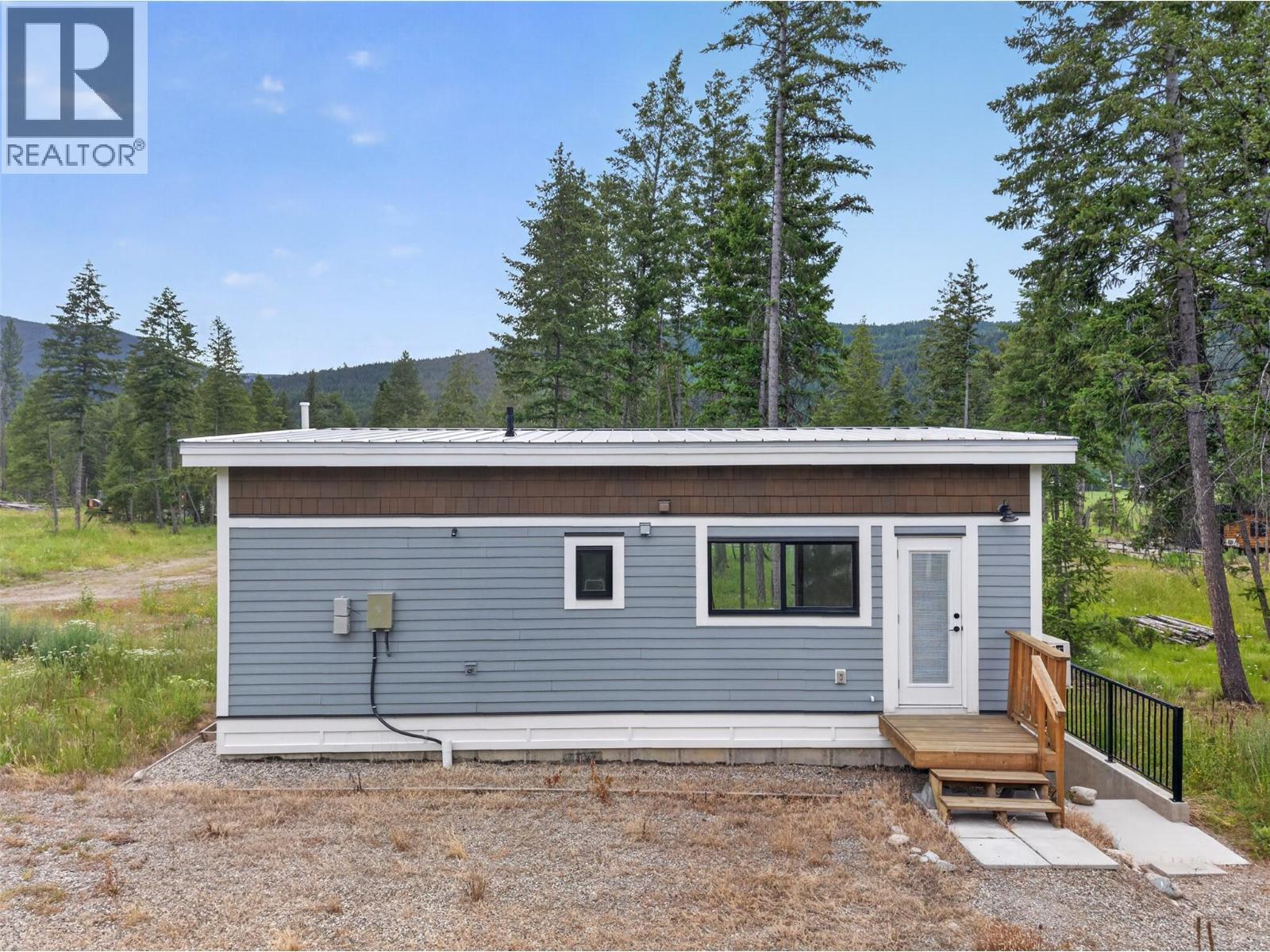 5533 33 Highway Unit# 1, Beaverdell, BC