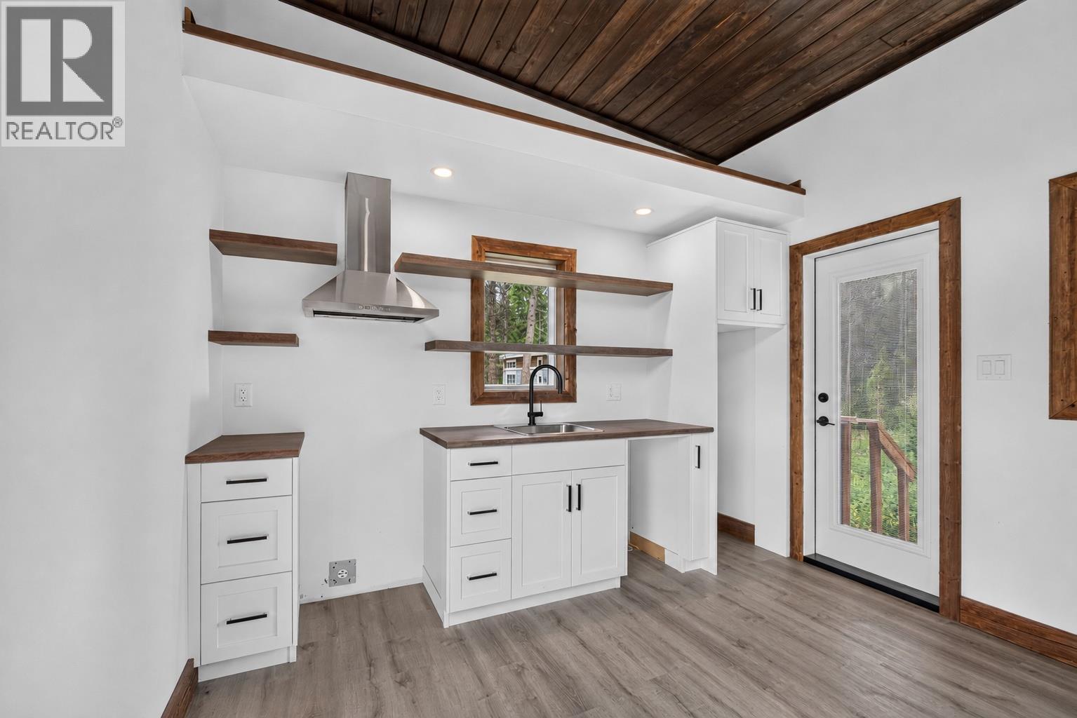 Stove, dishwasher, and fridge will be included - 5533 33 Highway Unit# 1, Beaverdell, BC