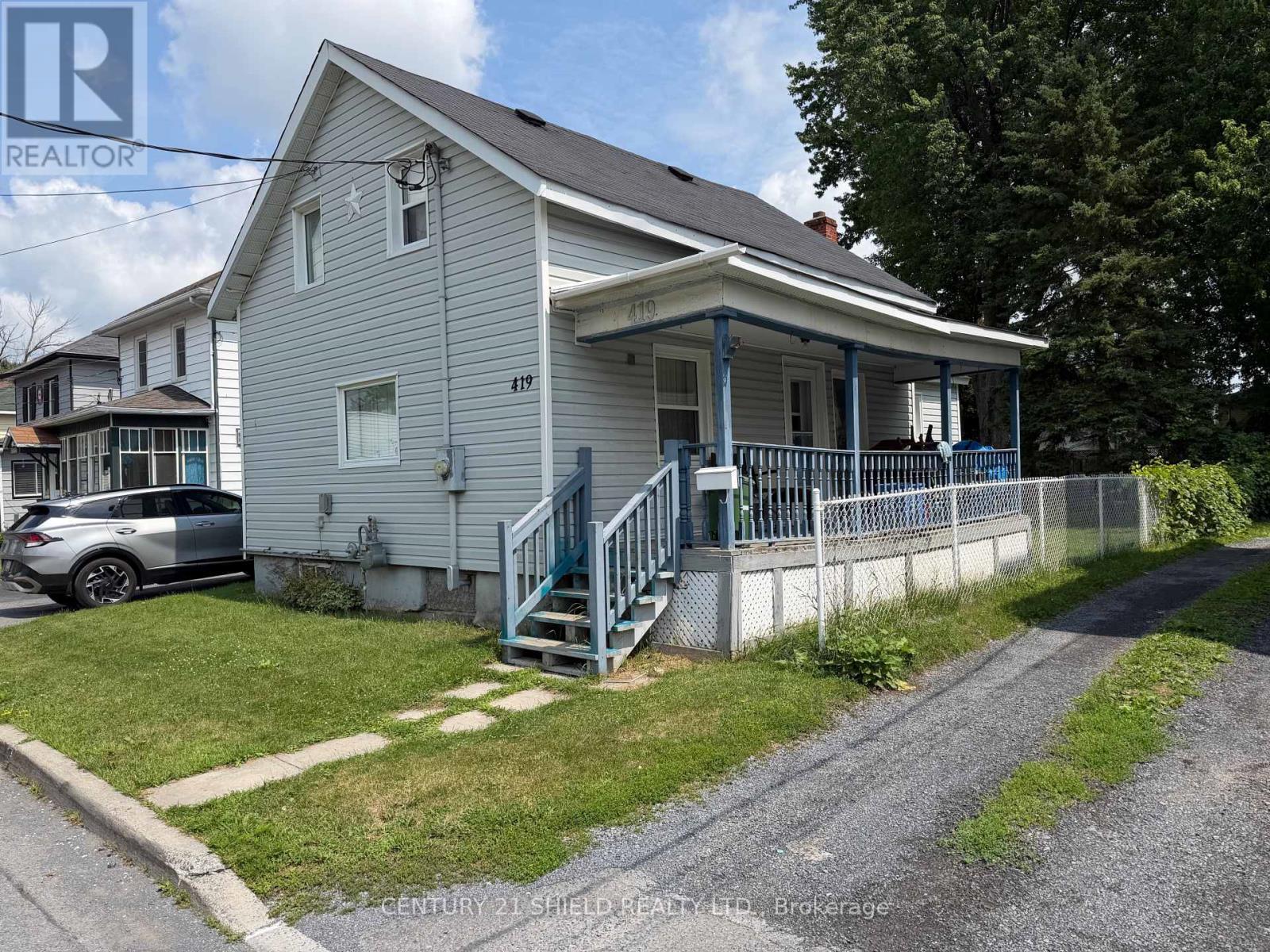 419 Bedford Street, Cornwall, ON - Outdoor With Deck Patio Veranda