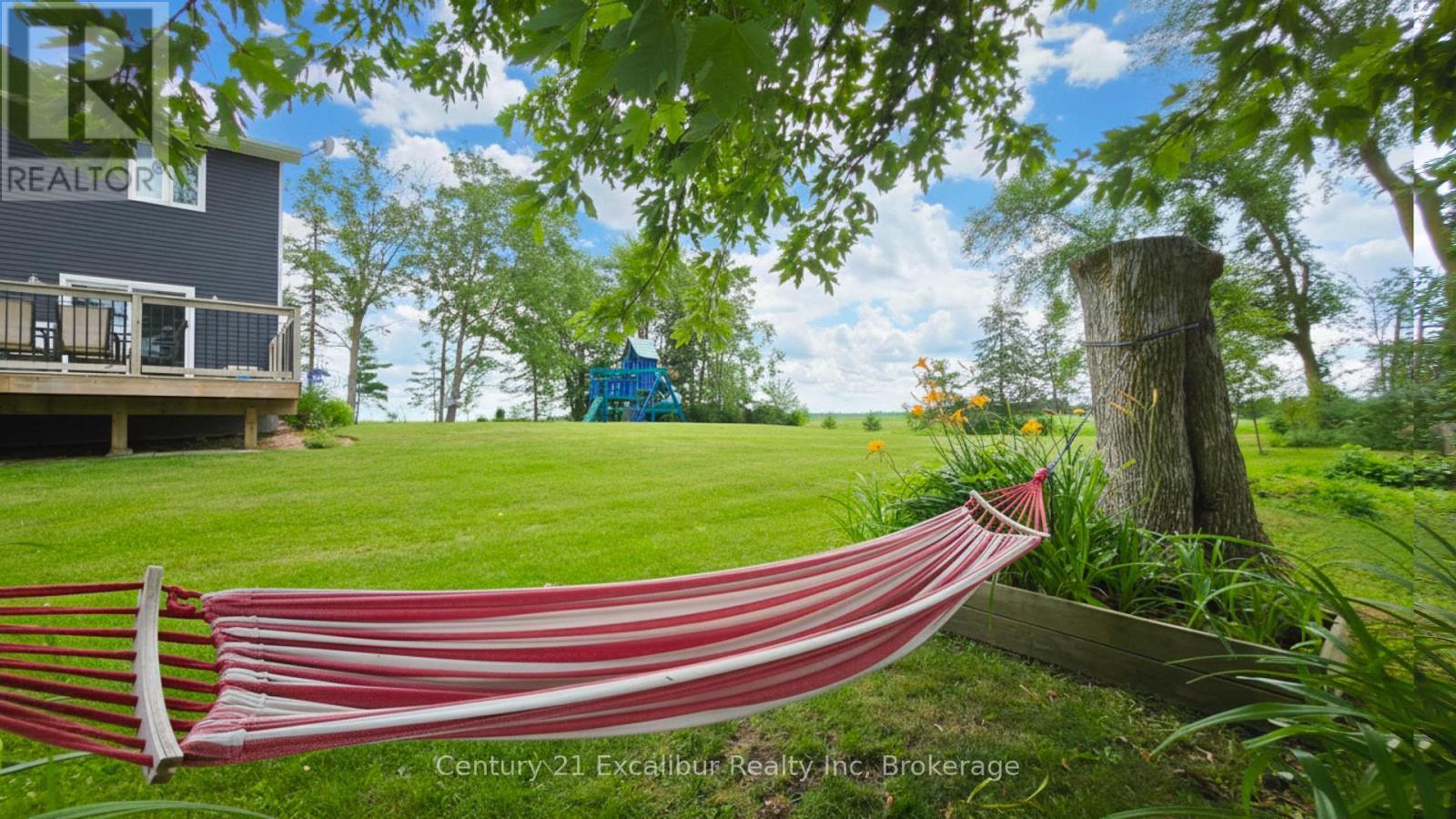 7104 Sixth Line Road W, Centre Wellington, ON - Outdoor With Deck Patio Veranda