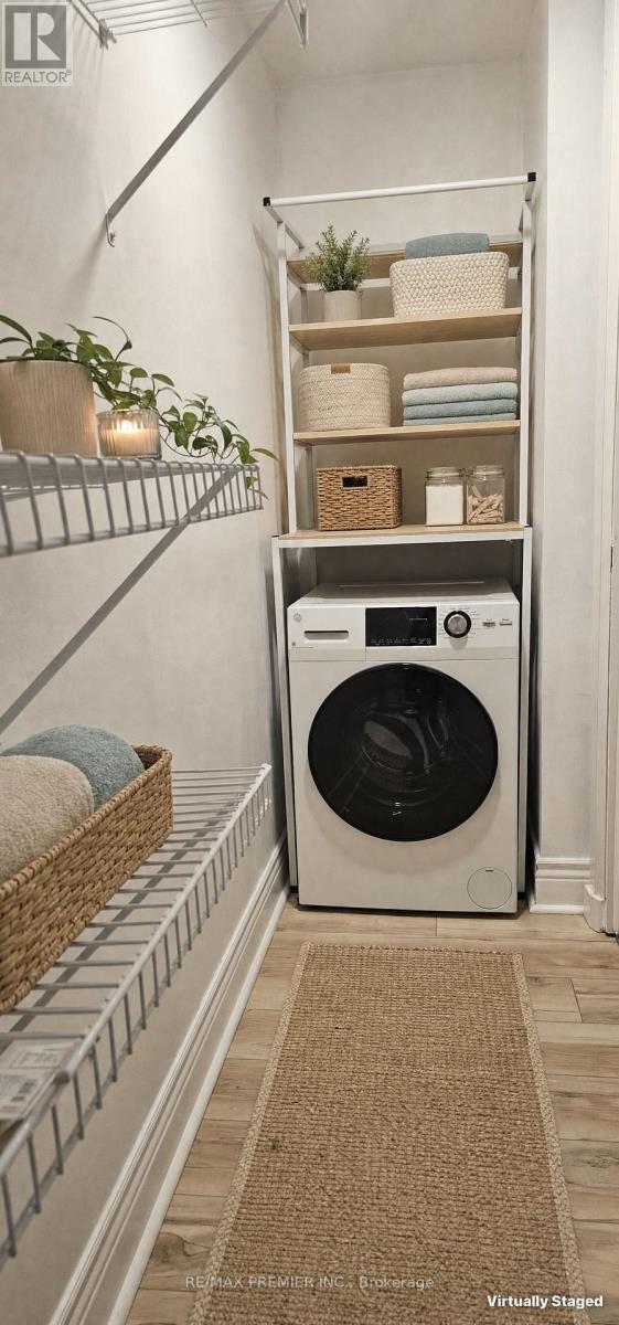 307 - 2737 Keele Street, Toronto, ON - Indoor Photo Showing Laundry Room