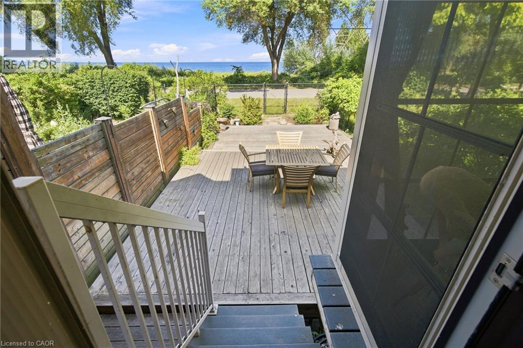 1069 Beach Boulevard, Hamilton, ON - Outdoor With Exterior