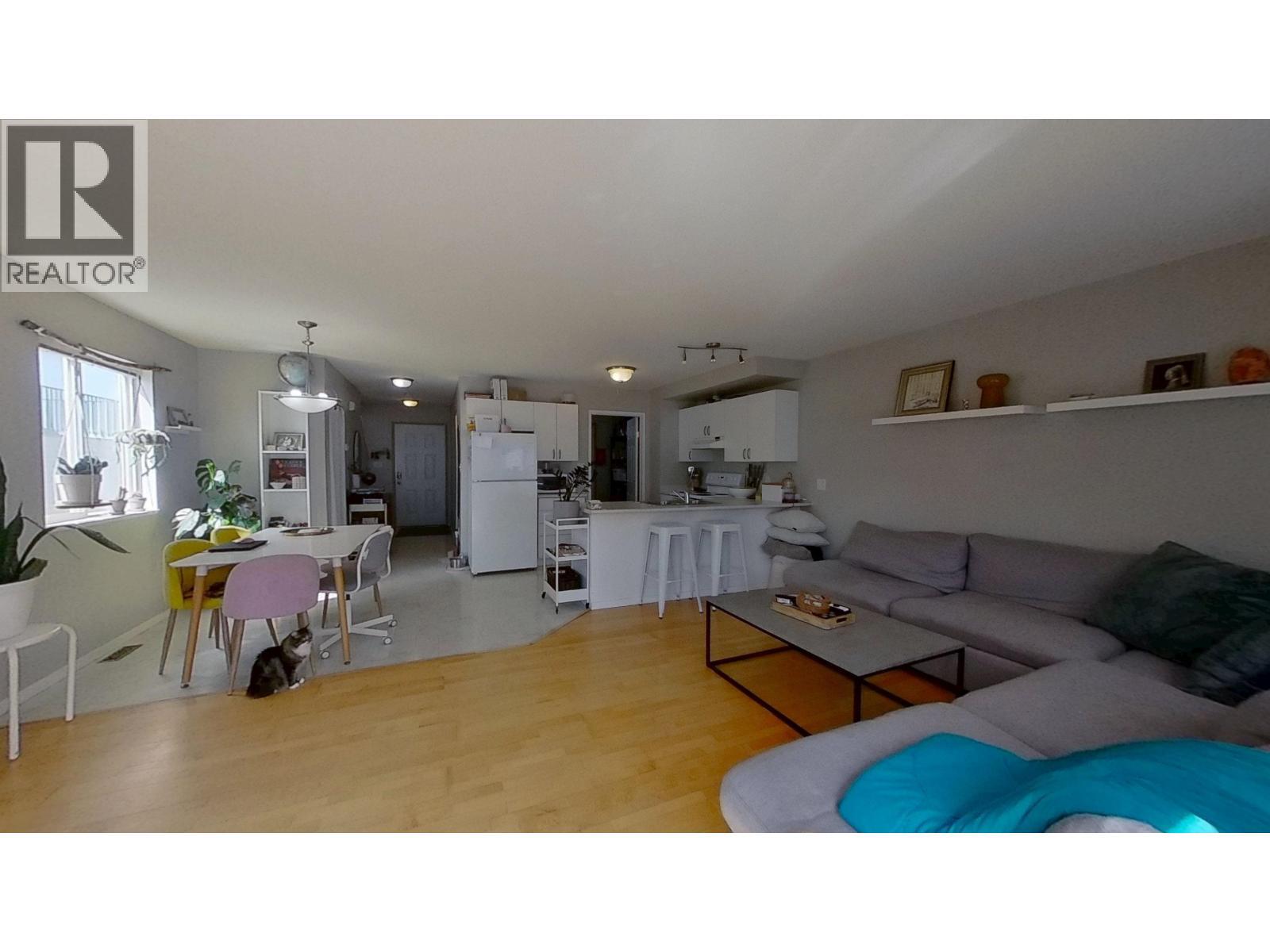 9703 93 Street, Fort St. John, BC - Indoor Photo Showing Living Room