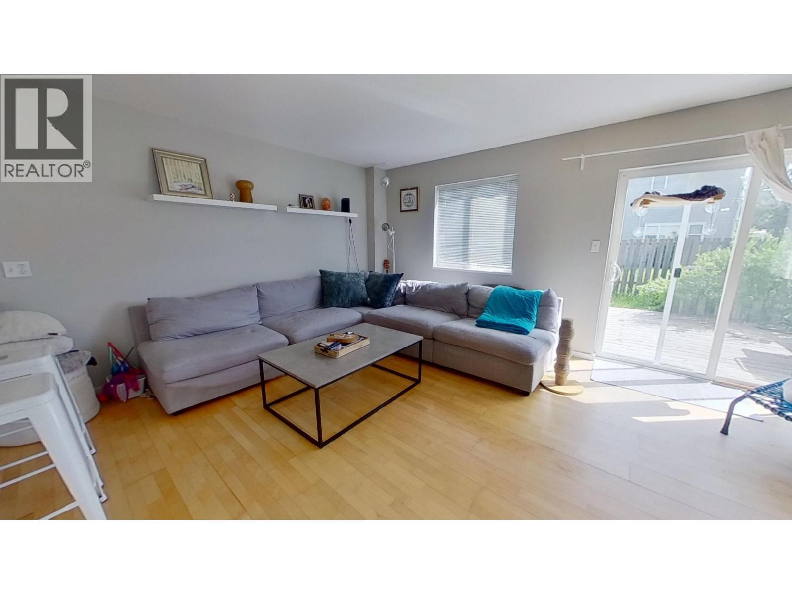 9703 93 Street, Fort St. John, BC - Indoor Photo Showing Living Room