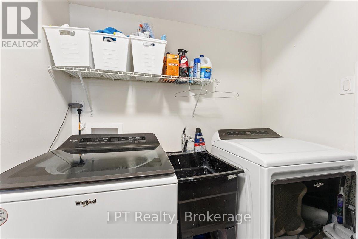 154 Beach Road, Georgina (Keswick North), ON - Indoor Photo Showing Laundry Room