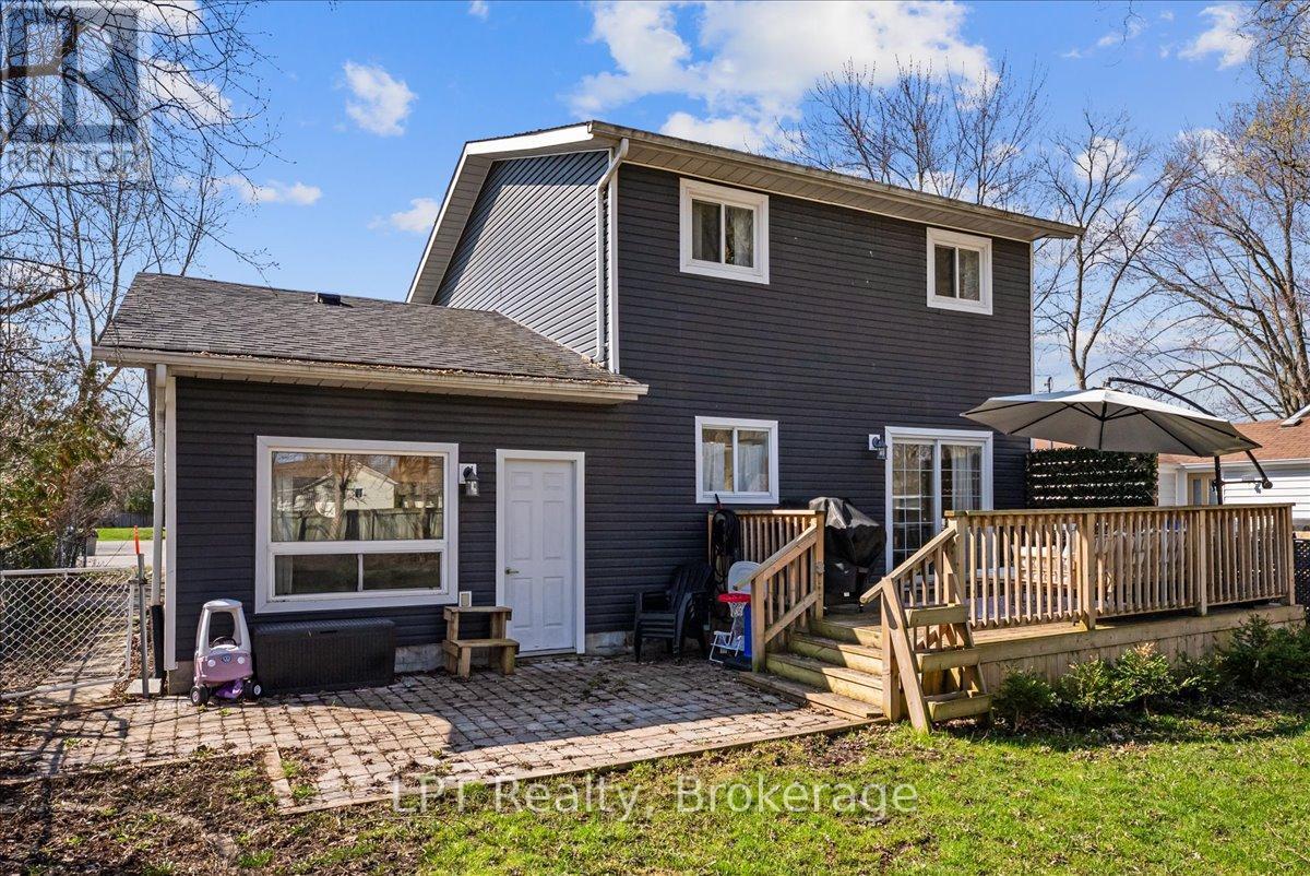 154 Beach Road, Georgina (Keswick North), ON - Outdoor With Deck Patio Veranda With Exterior
