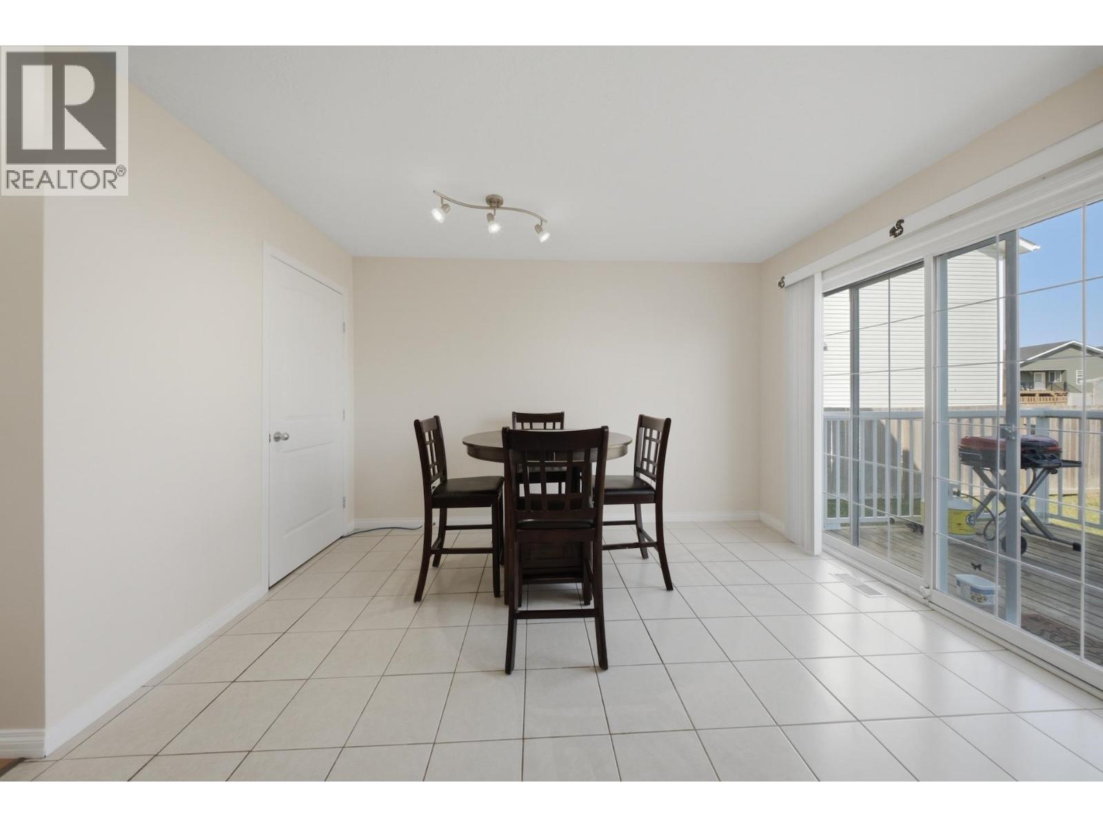 8406 86 Avenue, Fort St. John, BC - Indoor