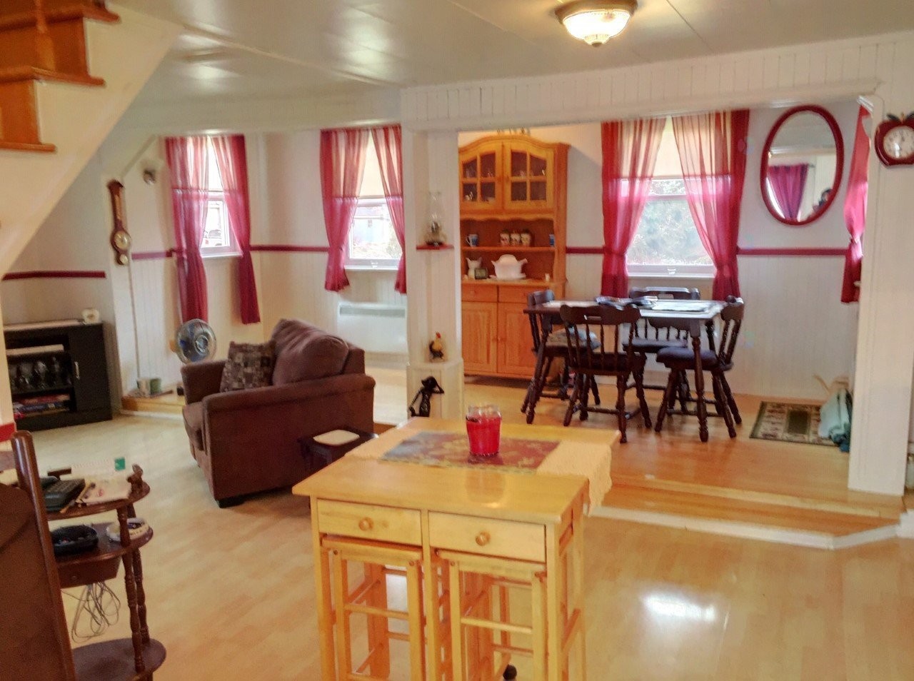 Overall view - 32 Av. Duret, Paspébiac, QC - Indoor
