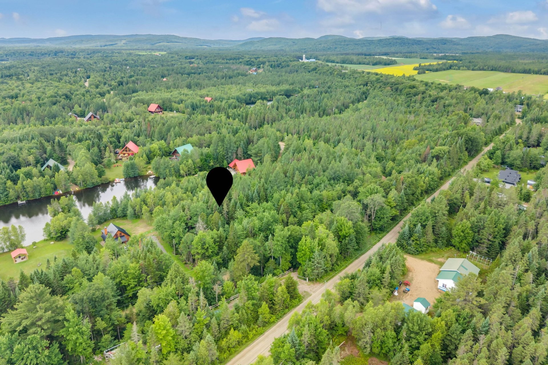 Overall view - Ch. Du Héron, Sainte-Christine-D'Auvergne, QC