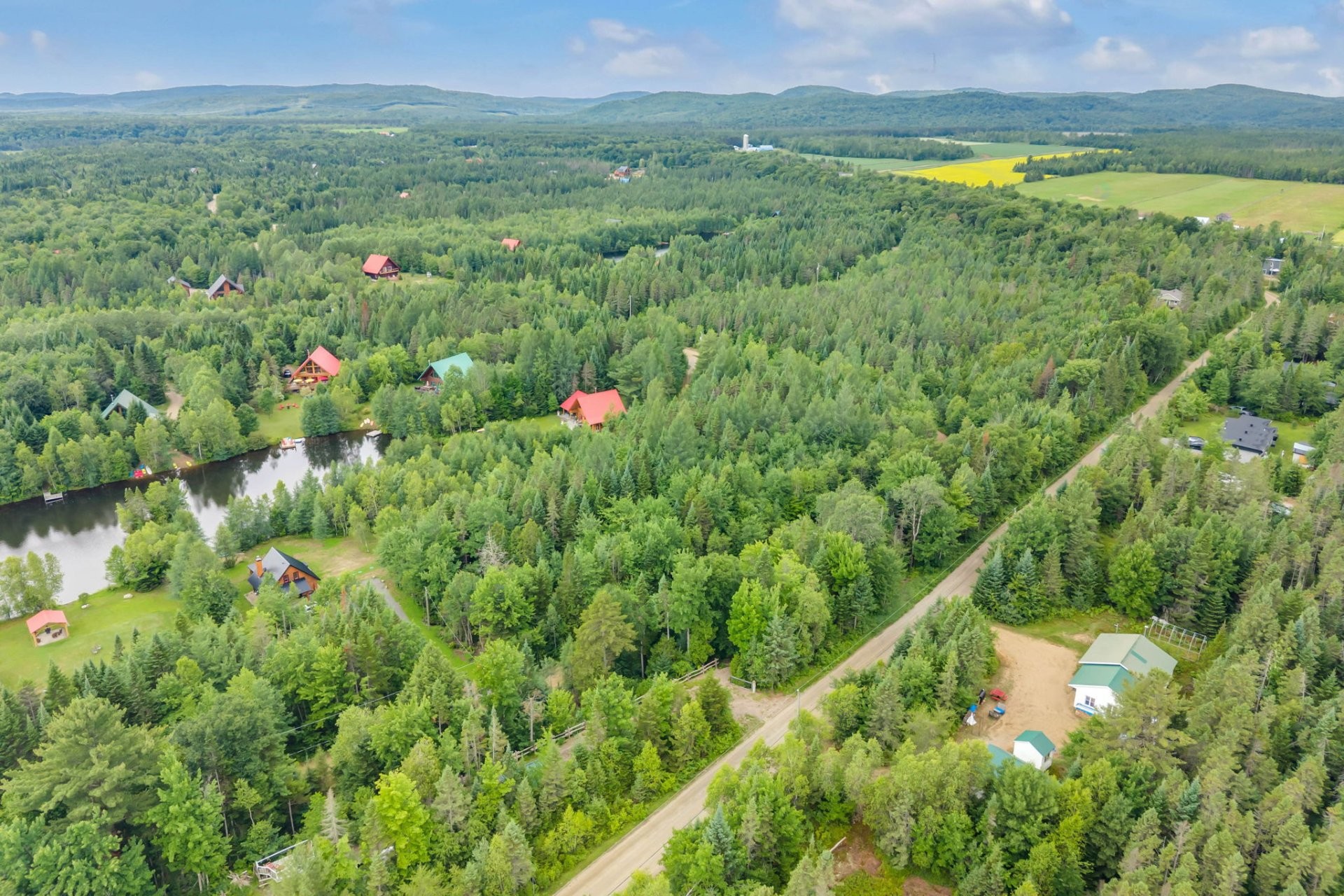 Overall view - Ch. Du Héron, Sainte-Christine-D'Auvergne, QC