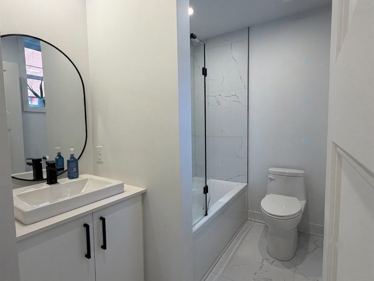 Bathroom - 101-10 Rue Marie-Rose, Salaberry-De-Valleyfield, QC - Indoor Photo Showing Bathroom