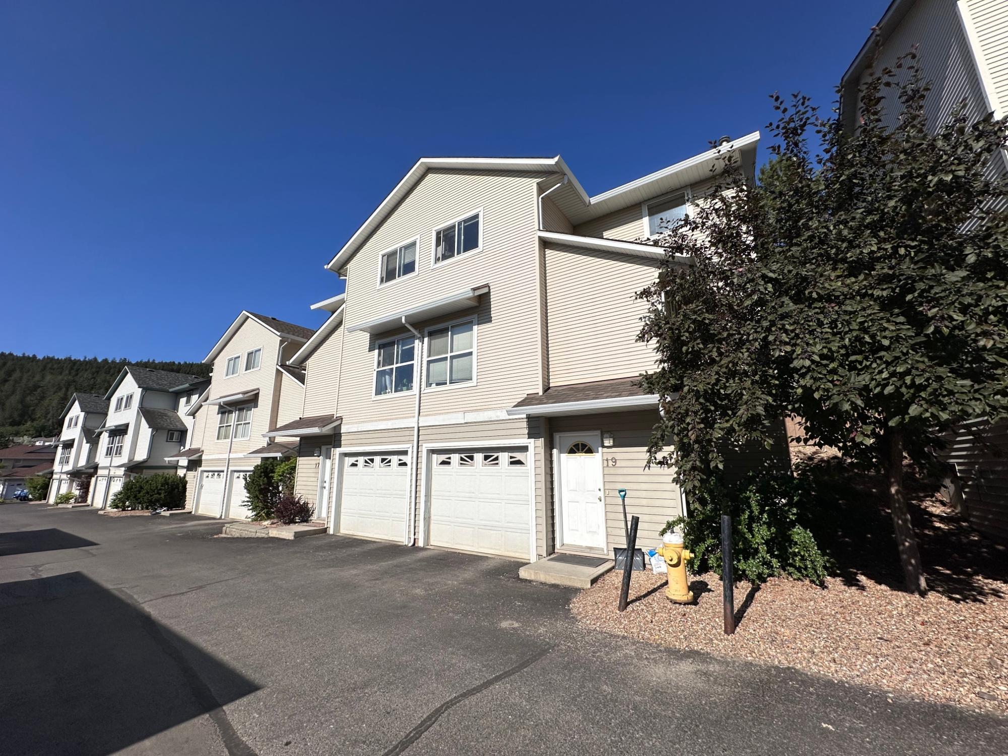 19-1920 Hugh Allan Drive, Kamloops, BC - Outdoor
