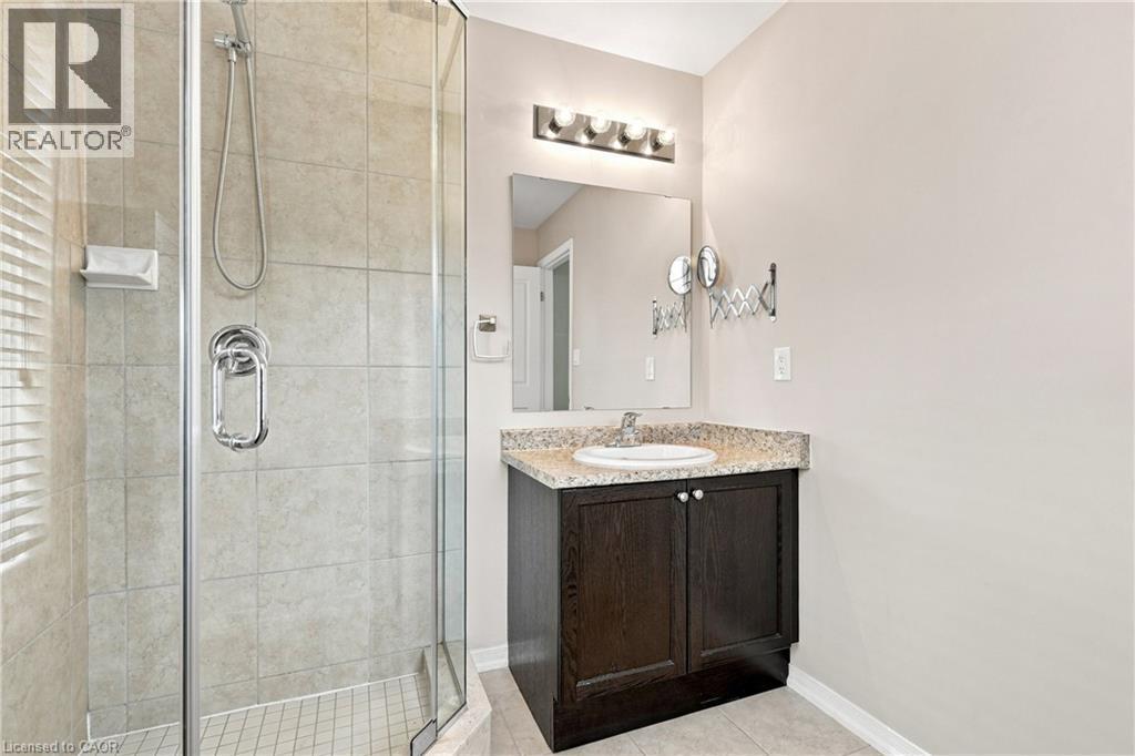 5065 Serena Drive, Beamsville, ON - Indoor Photo Showing Bathroom