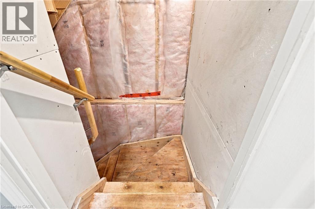 5065 Serena Drive, Beamsville, ON - Indoor Photo Showing Other Room